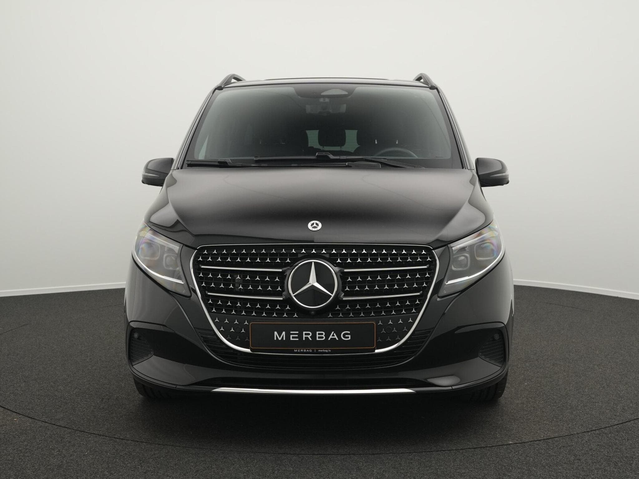 Mercedes V d AVANTGARDE Lang (2026) - Photo 2