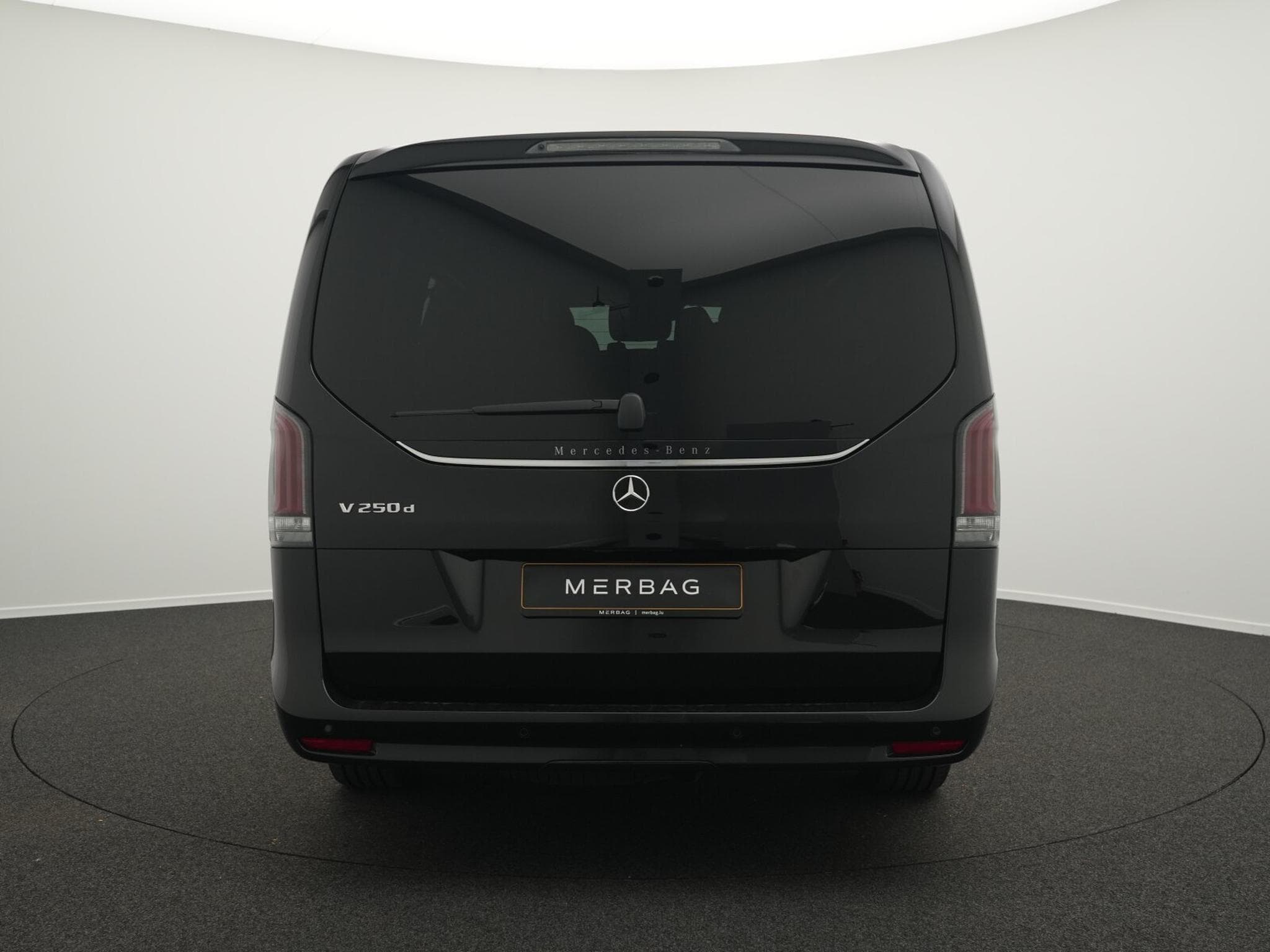 Mercedes V d AVANTGARDE Lang (2026) - Photo 4