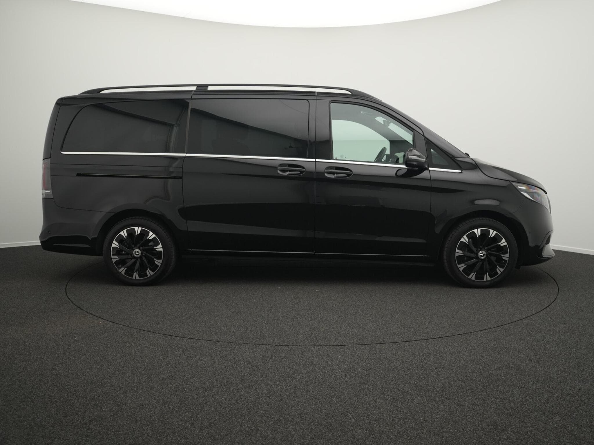 Mercedes V d AVANTGARDE Lang (2026) - Photo 5