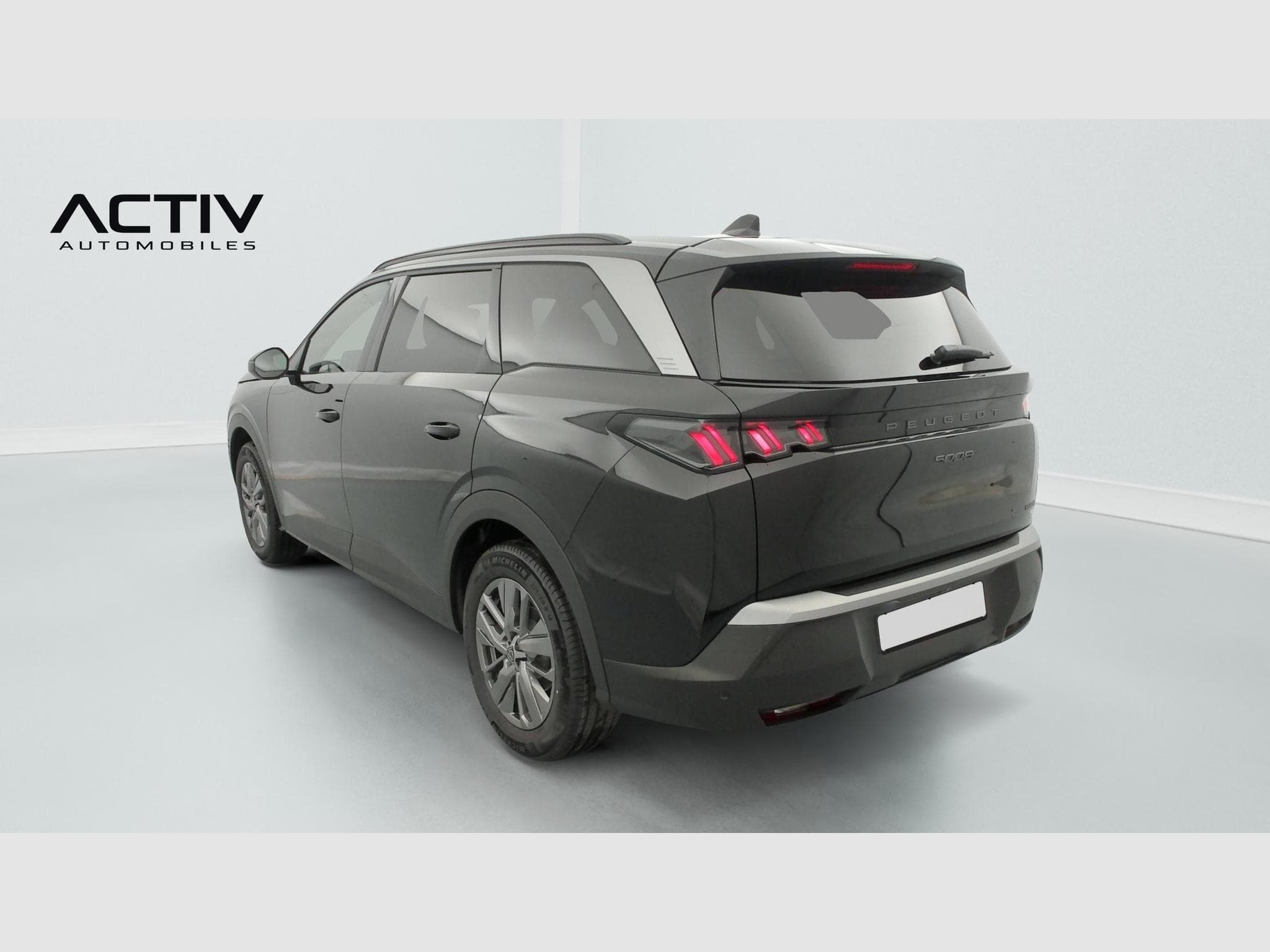 Peugeot 5008 Hybrid 145 e-DCS6 Allure (2026) - Photo 5
