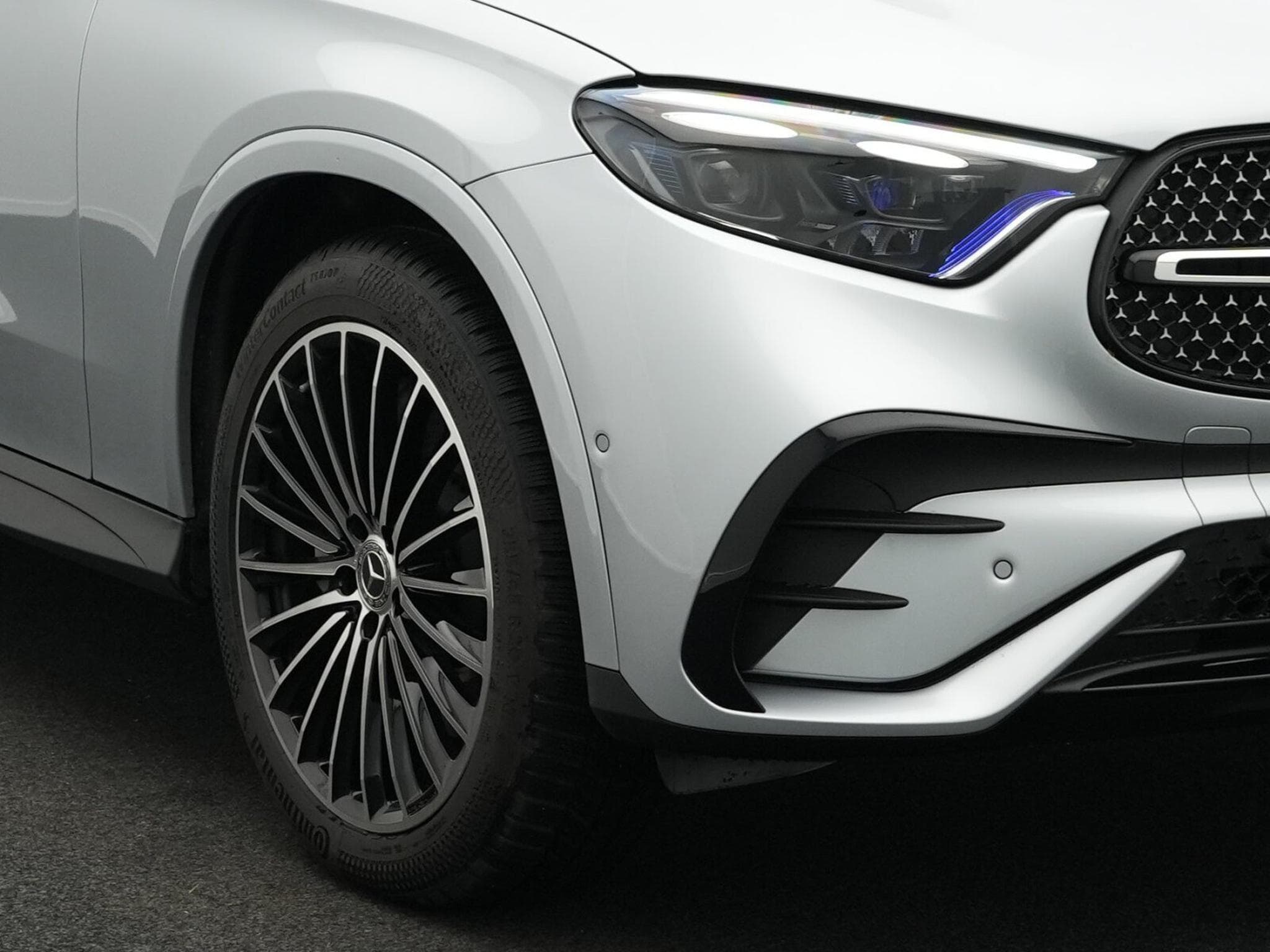Mercedes GLC 220 d 4MATIC AMG-Line (2026) - Photo 9