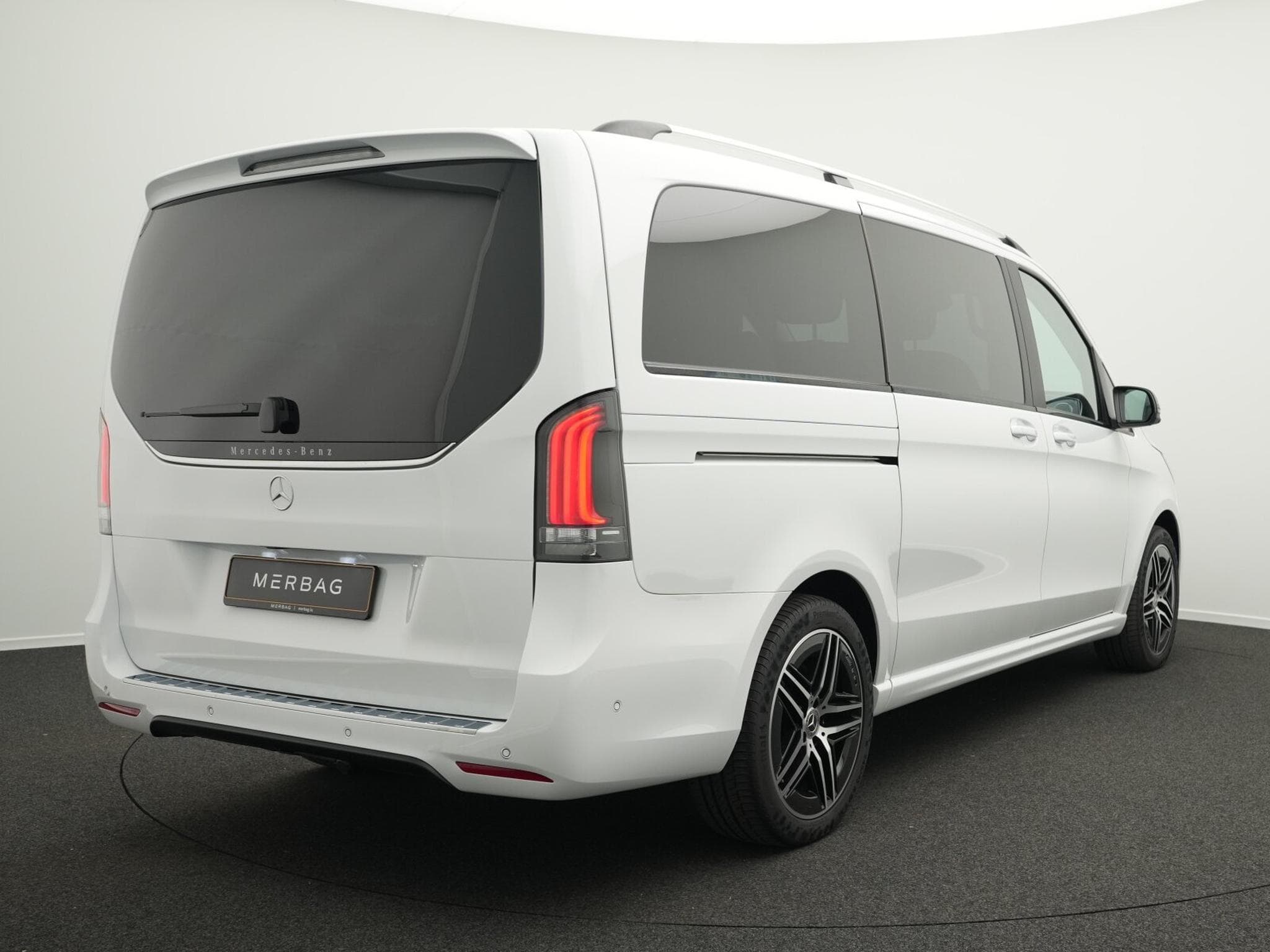 Mercedes V d 4MATIC Avantgarde lang (2024) - Foto 3