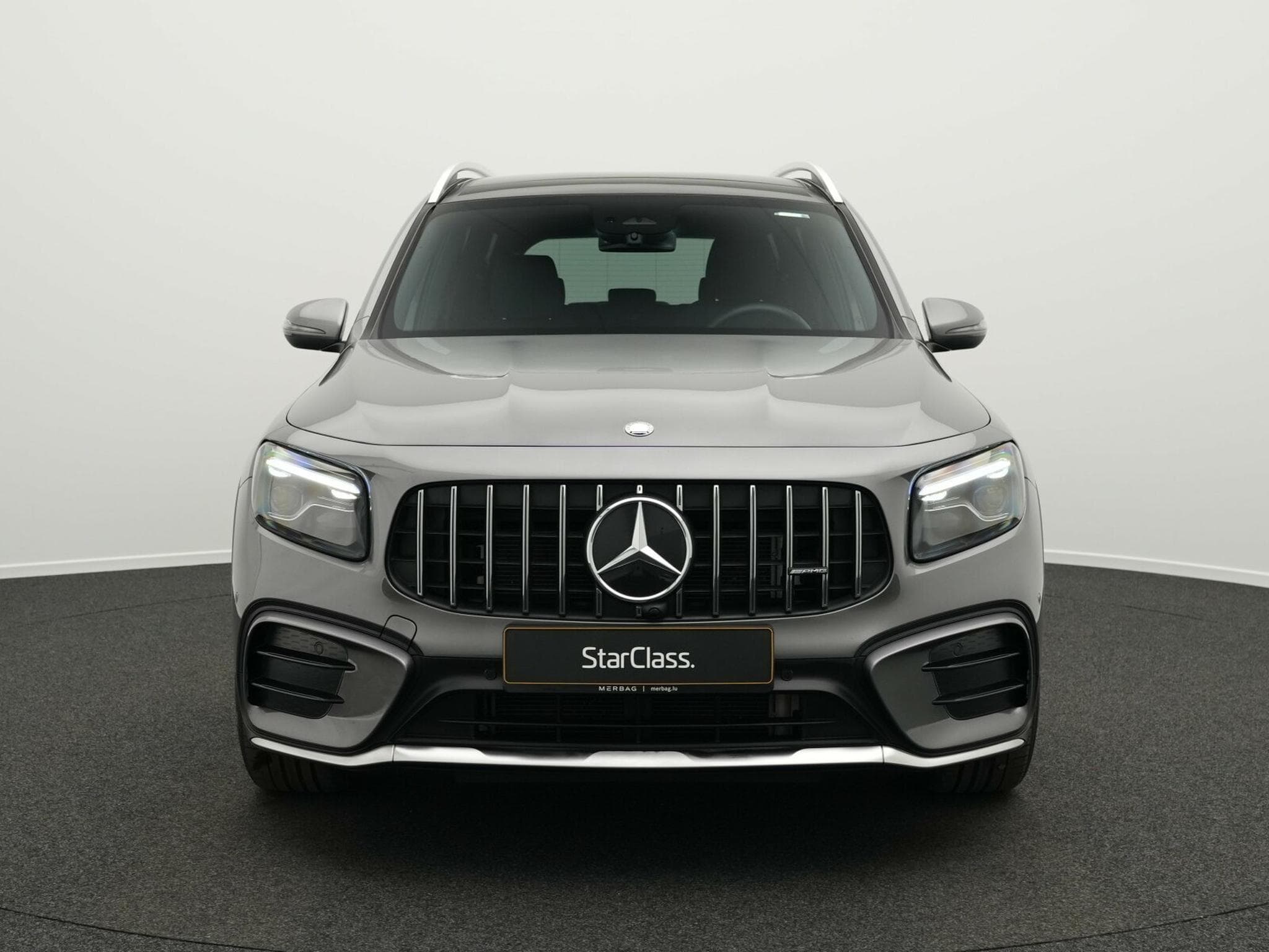 Mercedes GLB 35 AMG 4MATIC Multi+Pano+Totw+Keyless (2025) - Photo 2
