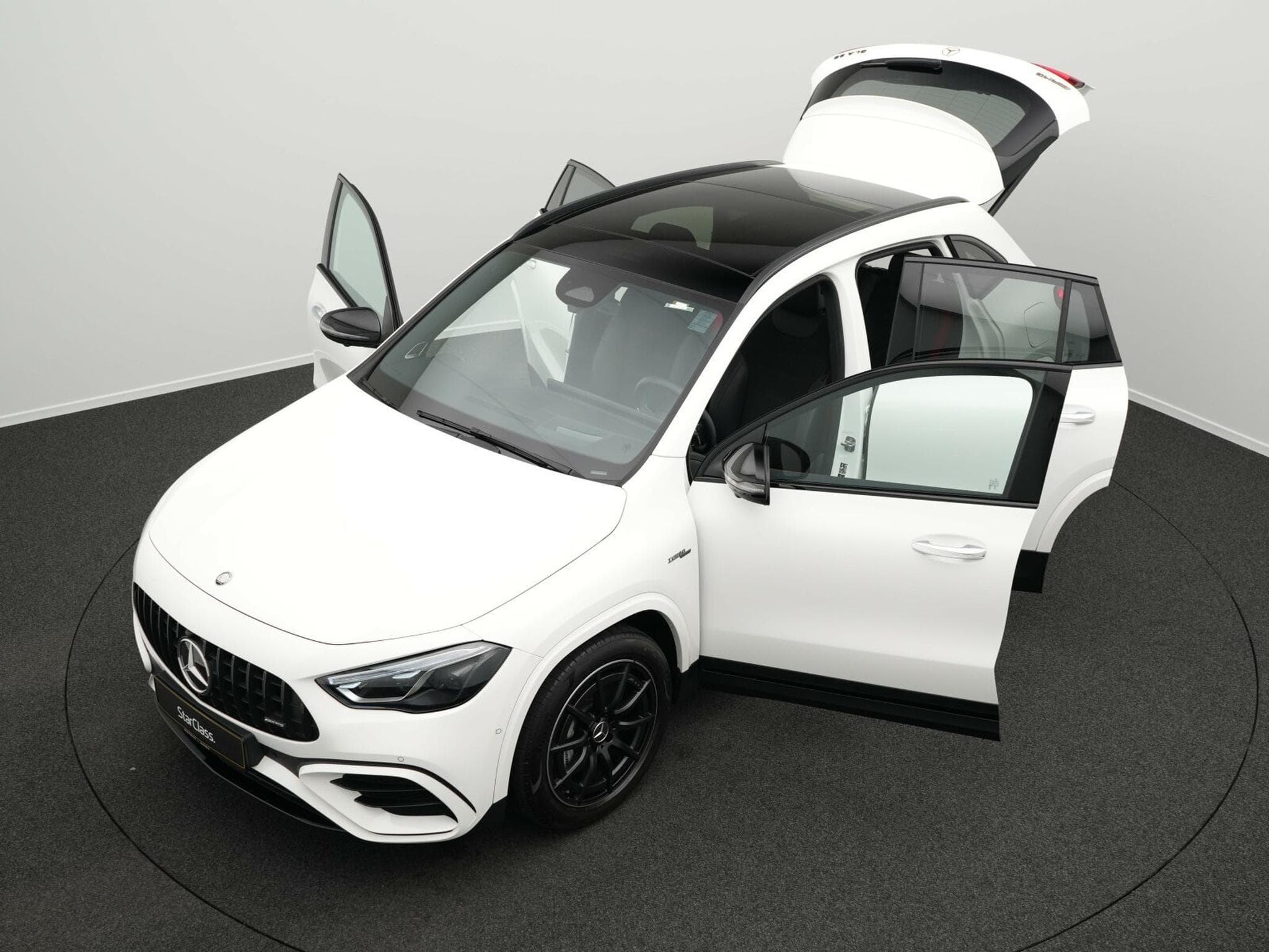 Mercedes GLA 35 AMG 4MATIC Multi+Pano+360°+Night+Burm (2024) - Photo 14