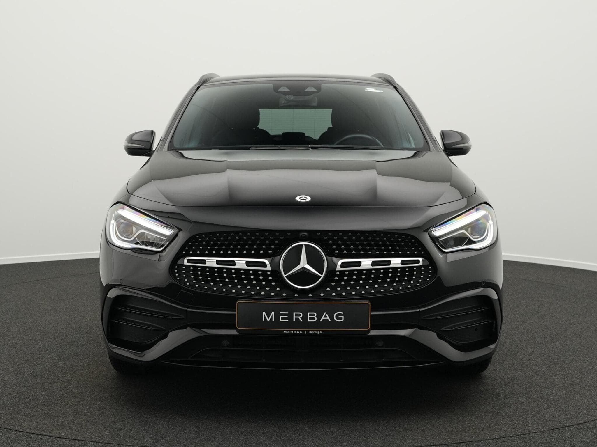 Mercedes GLA 180 AMG-Line LED+Kamera+Night+AHK+19" (2021) - Photo 2