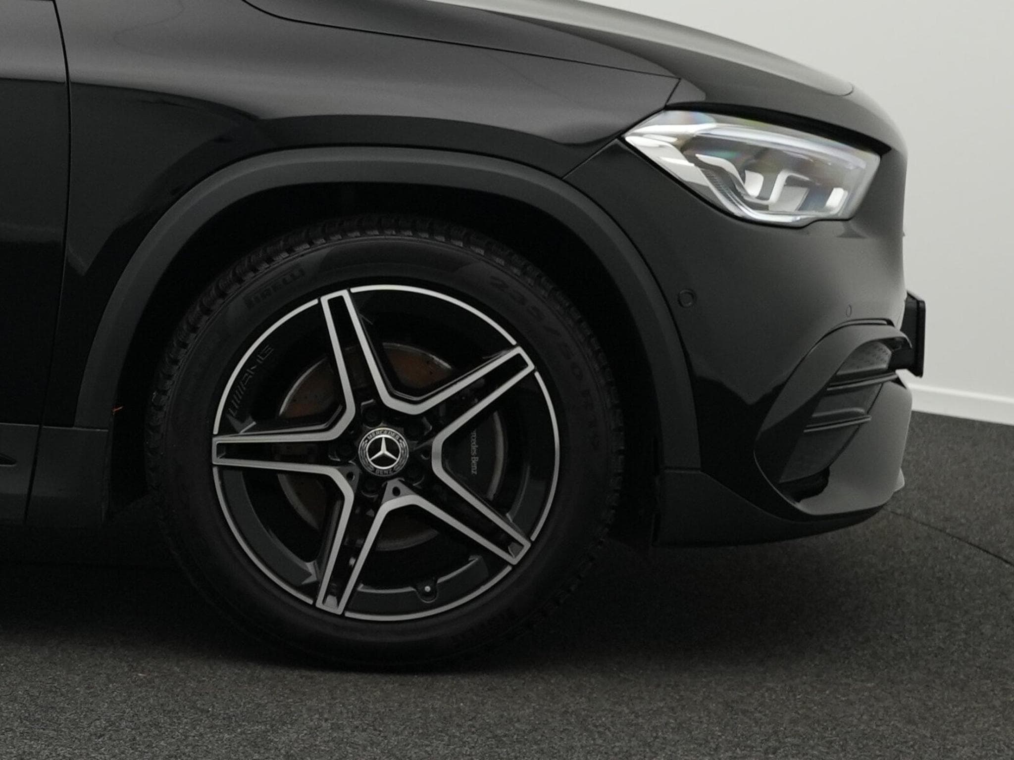 Mercedes GLA 180 AMG-Line LED+Kamera+Night+AHK+19" (2021) - Photo 8