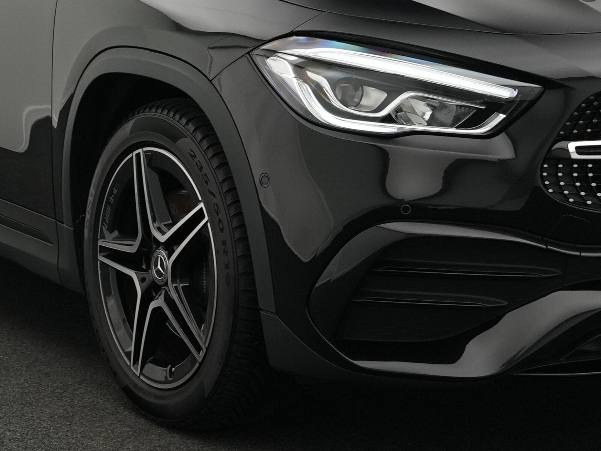 Mercedes GLA 180 AMG-Line LED+Kamera+Night+AHK+19" (2021) - Photo 9