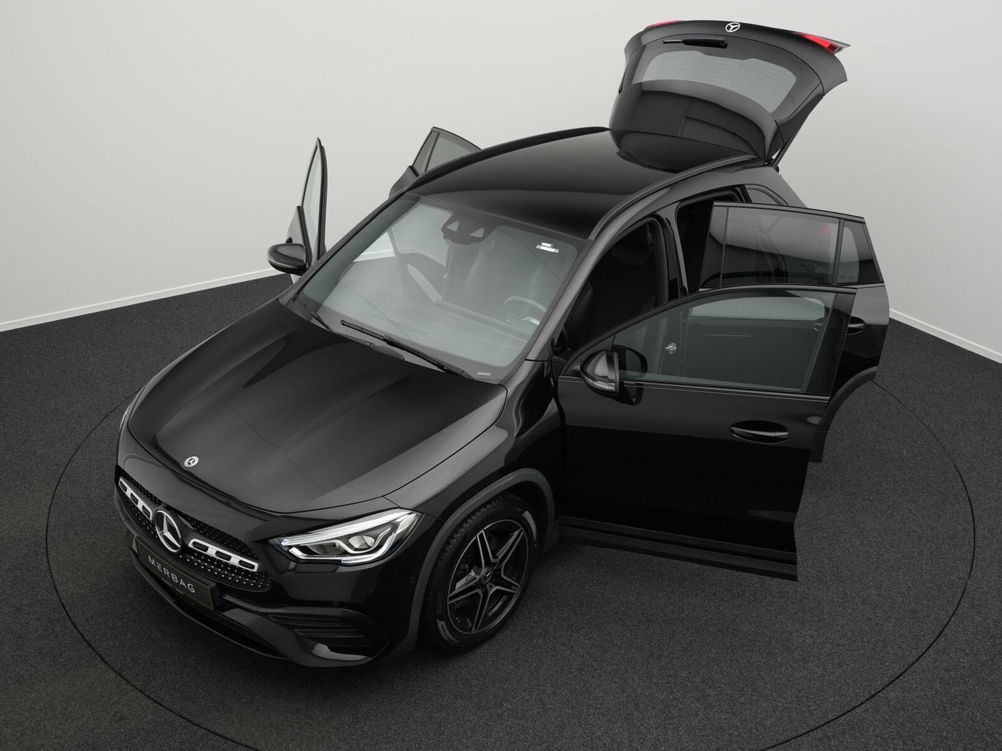 Mercedes GLA 180 AMG-Line LED+Kamera+Night+AHK+19" (2021) - Photo 14