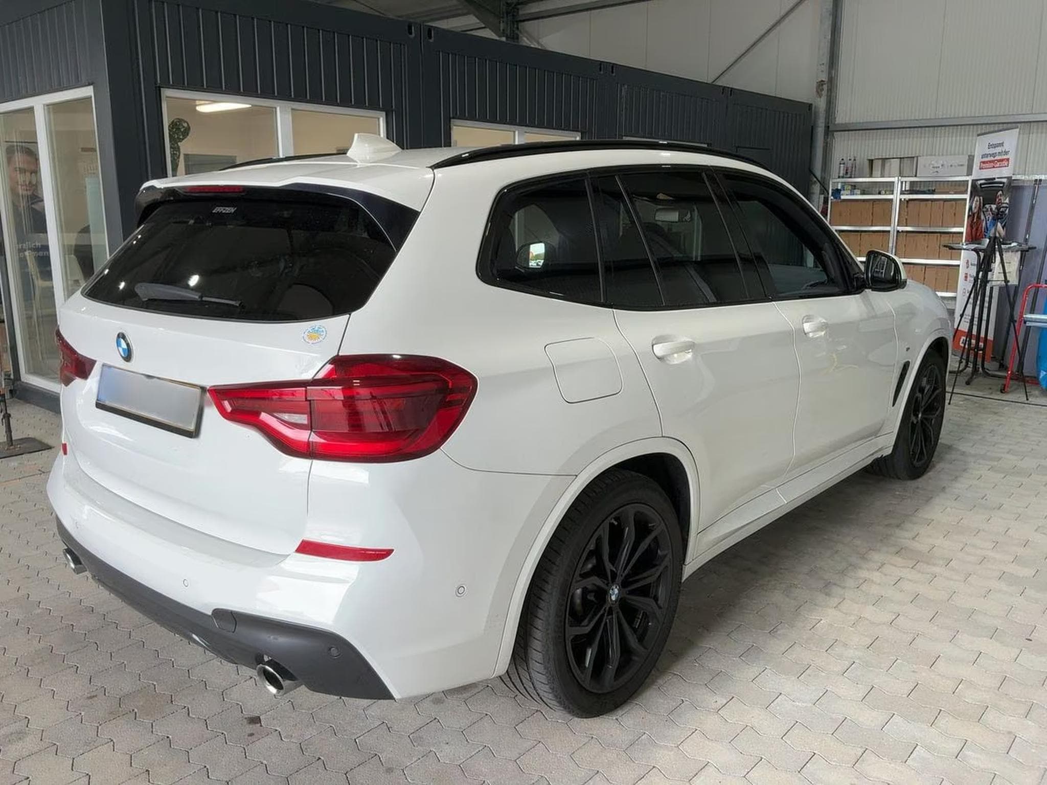 BMW X3 xDrive 30d M Sport AHK DAP INNO 20" HK STAND (2019) - Photo 2