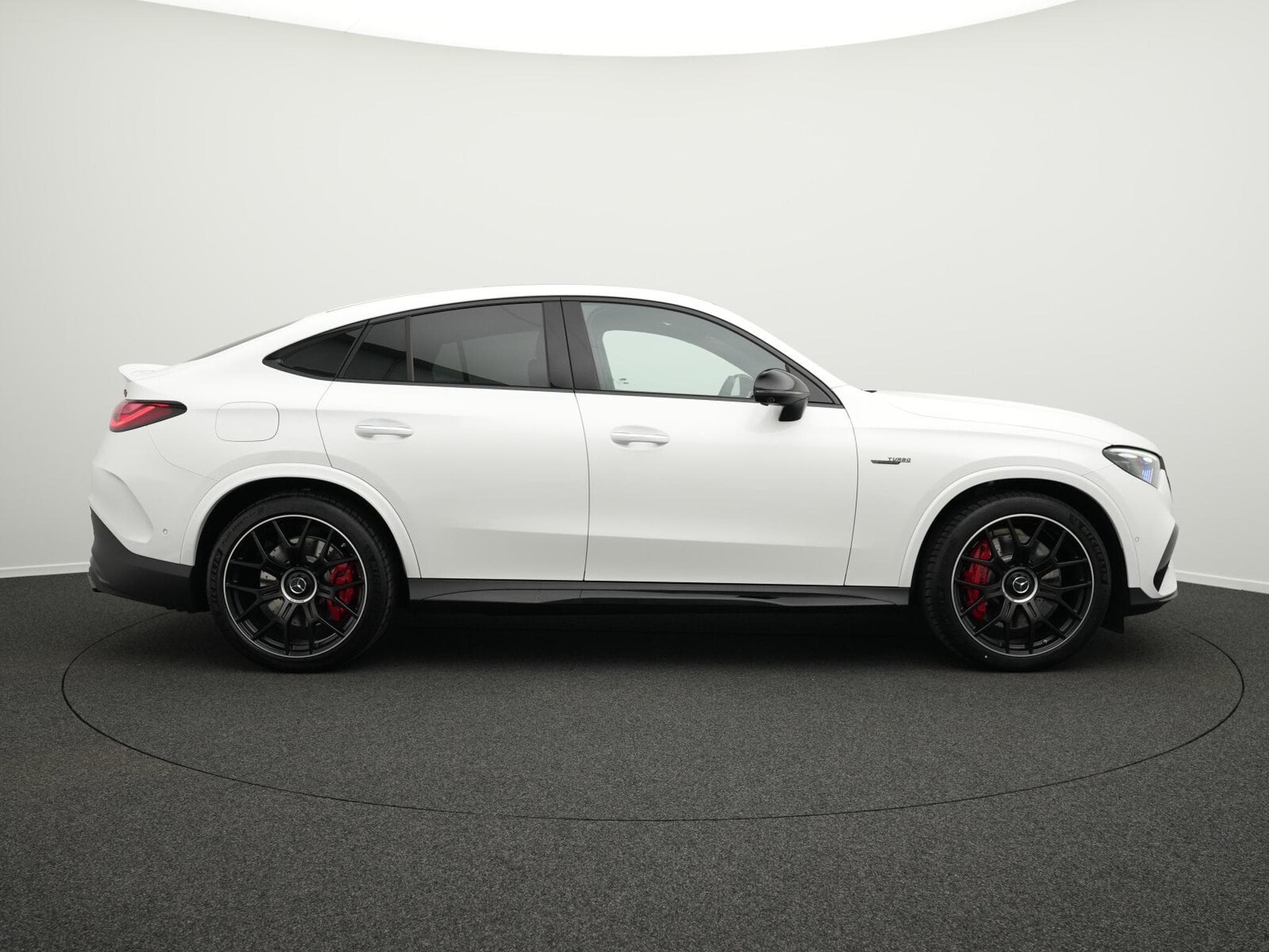Mercedes GLC 63 AMG S E PERF Cpe Digital+Pano+Night+Burm (2025) - Photo 5