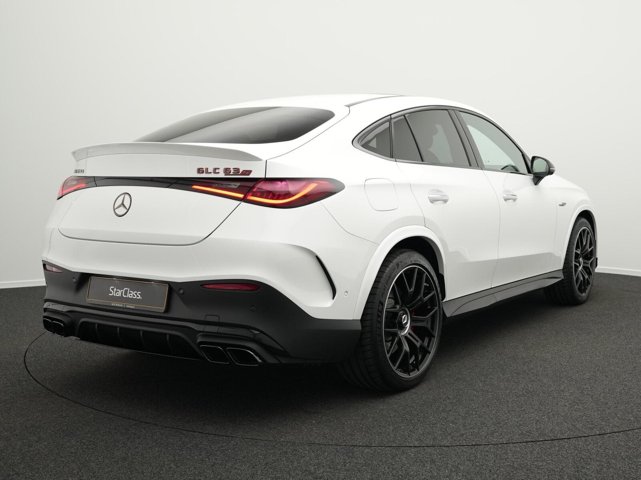Mercedes GLC 63 AMG S E PERF Cpe Digital+Pano+Night+Burm (2025) - Photo 3