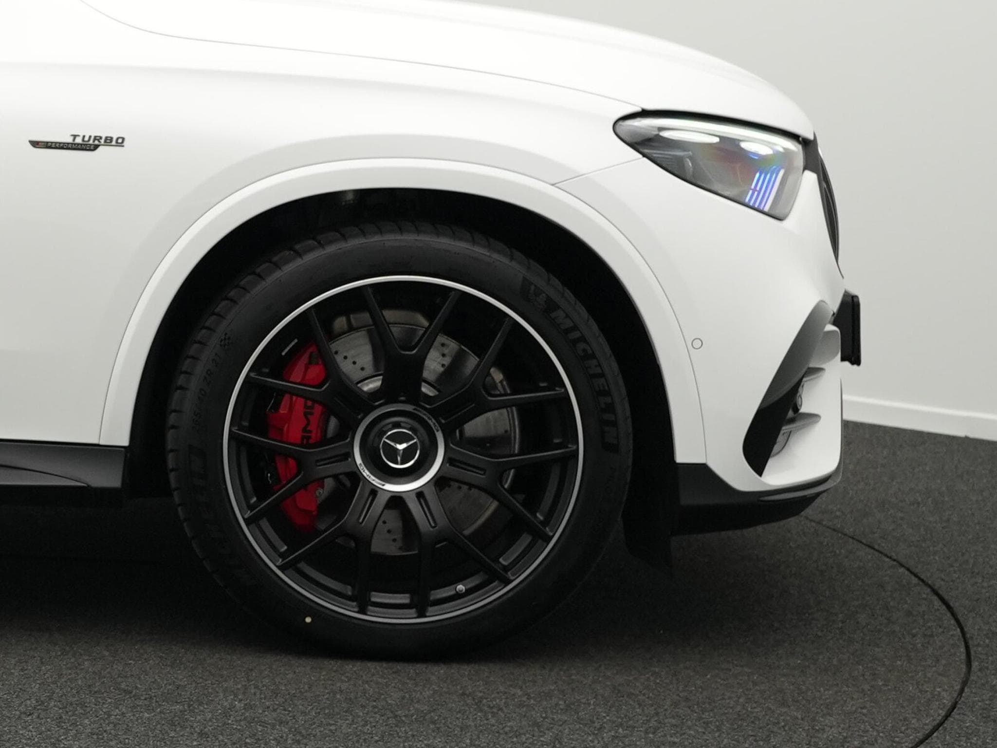 Mercedes GLC 63 AMG S E PERF Cpe Digital+Pano+Night+Burm (2025) - Photo 8