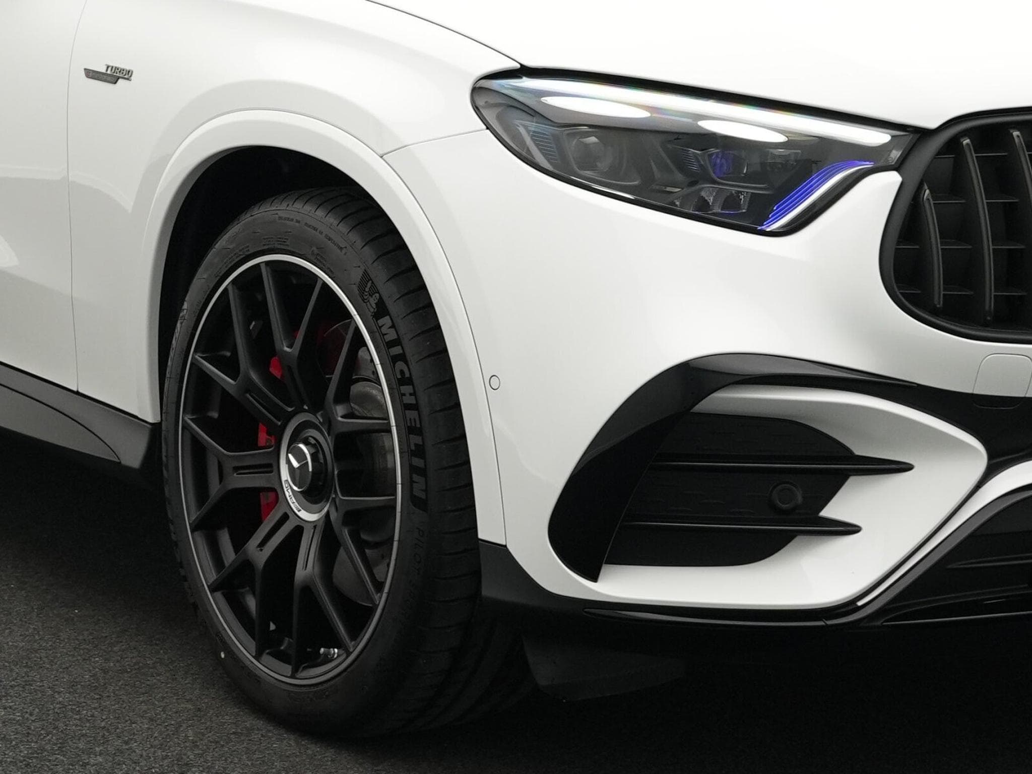 Mercedes GLC 63 AMG S E PERF Cpe Digital+Pano+Night+Burm (2025) - Photo 9