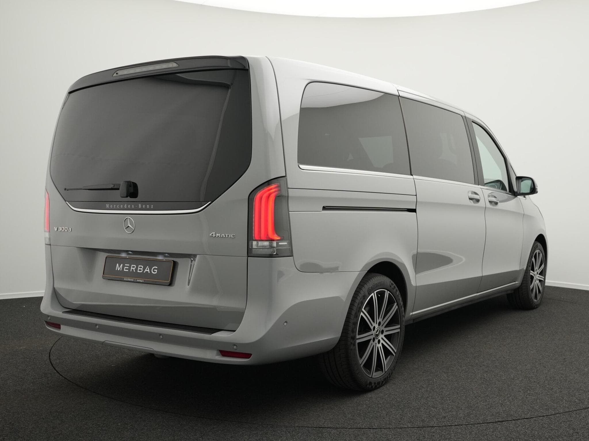 Mercedes V d 4MATIC Avantgarde lang (2025) - Photo 3