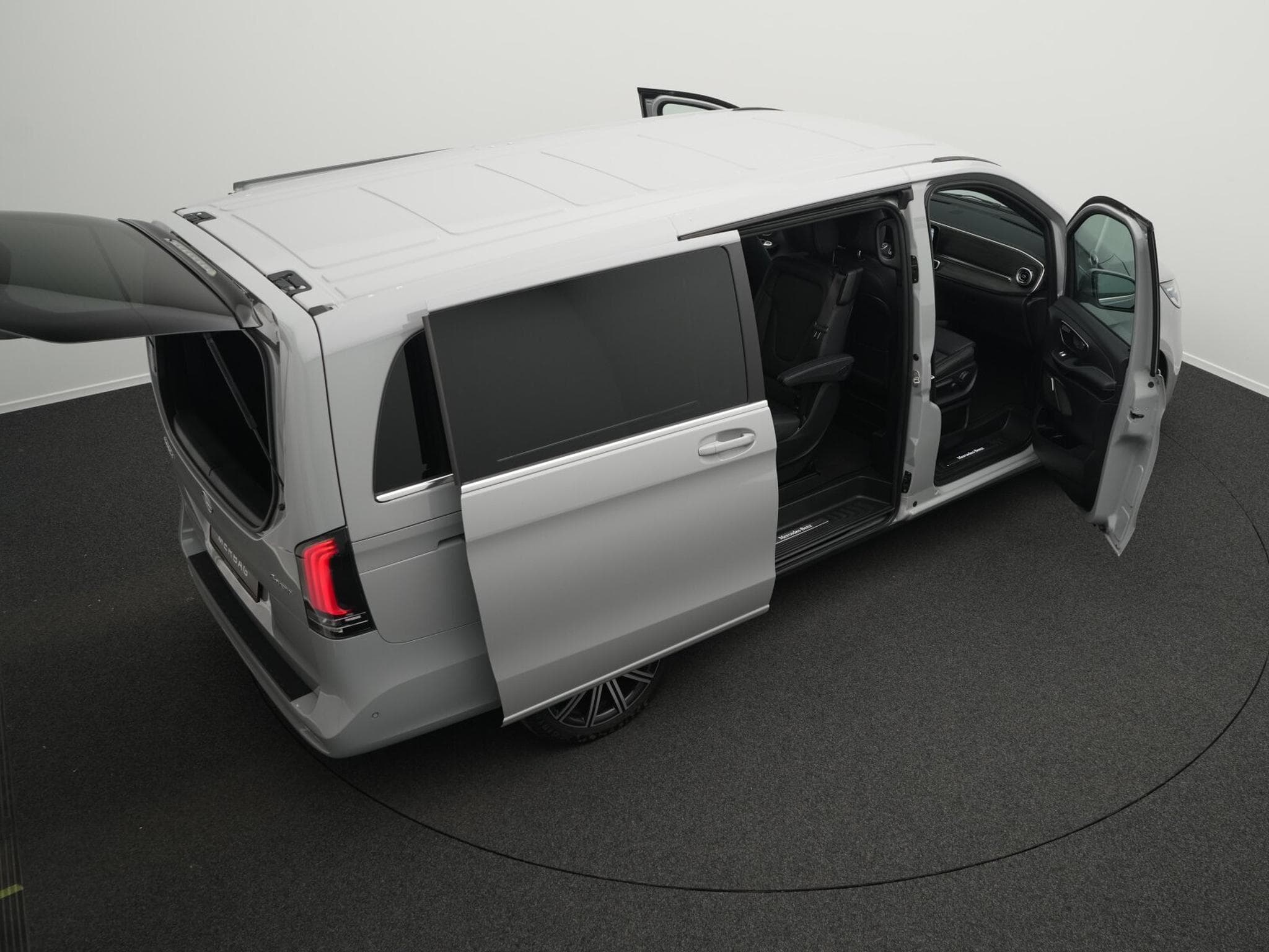 Mercedes V d 4MATIC Avantgarde lang (2025) - Photo 13