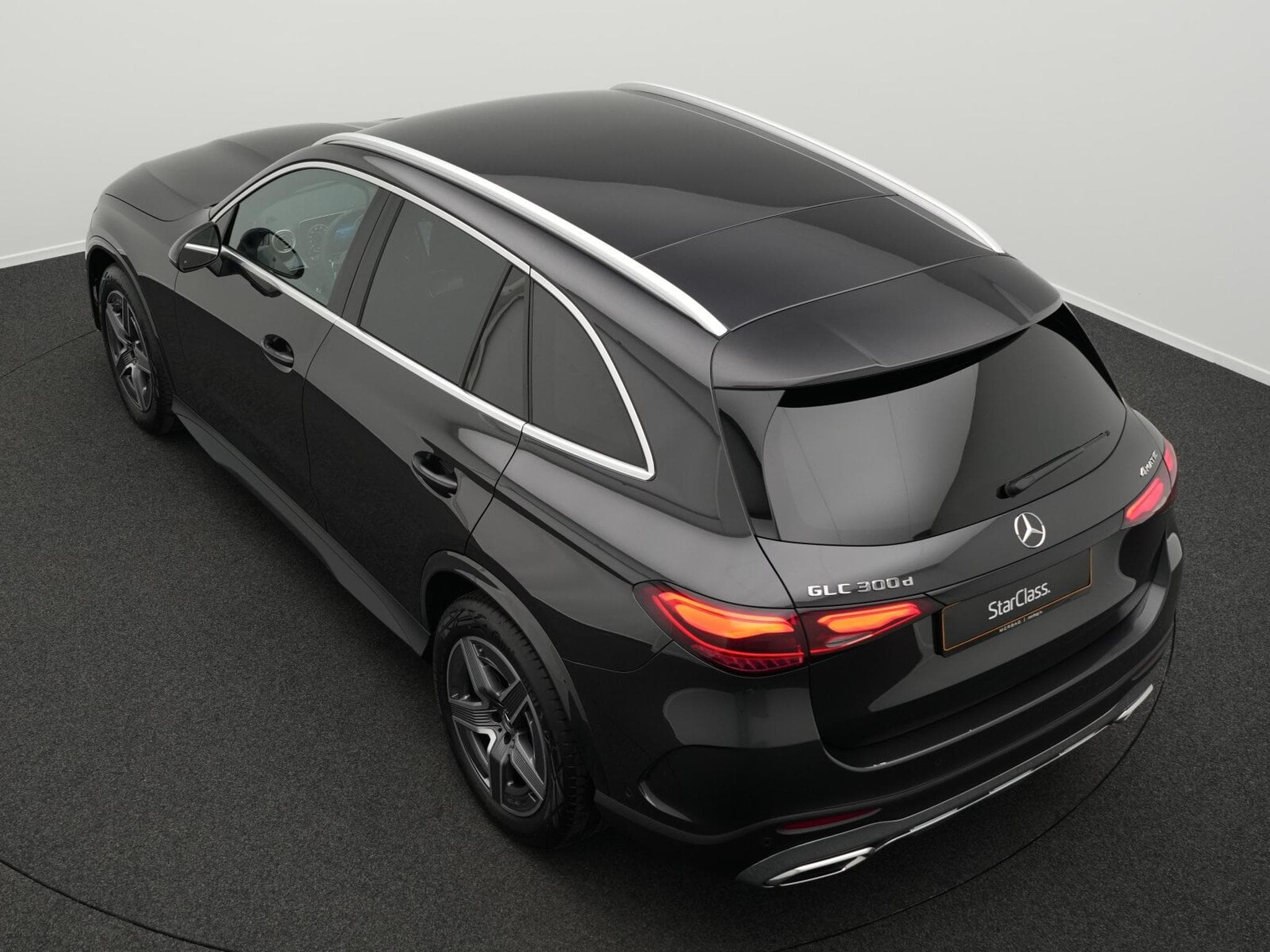 Mercedes GLC 300 d 4M AMG-Line LED+Kamera+AHK+Totw+Memo (2025) - Photo 13