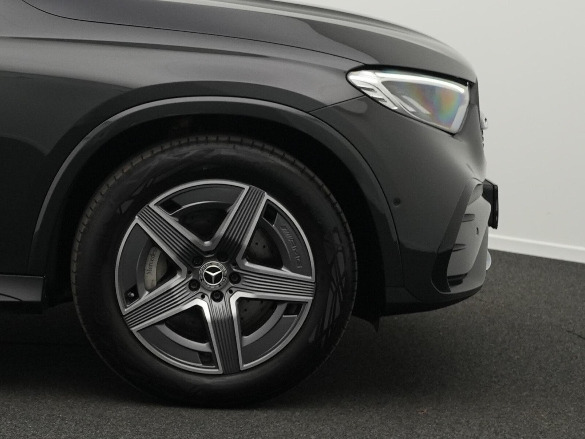 Mercedes GLC 300 d 4M AMG-Line LED+Kamera+Memo+19"+AHK (2025) - Foto 8