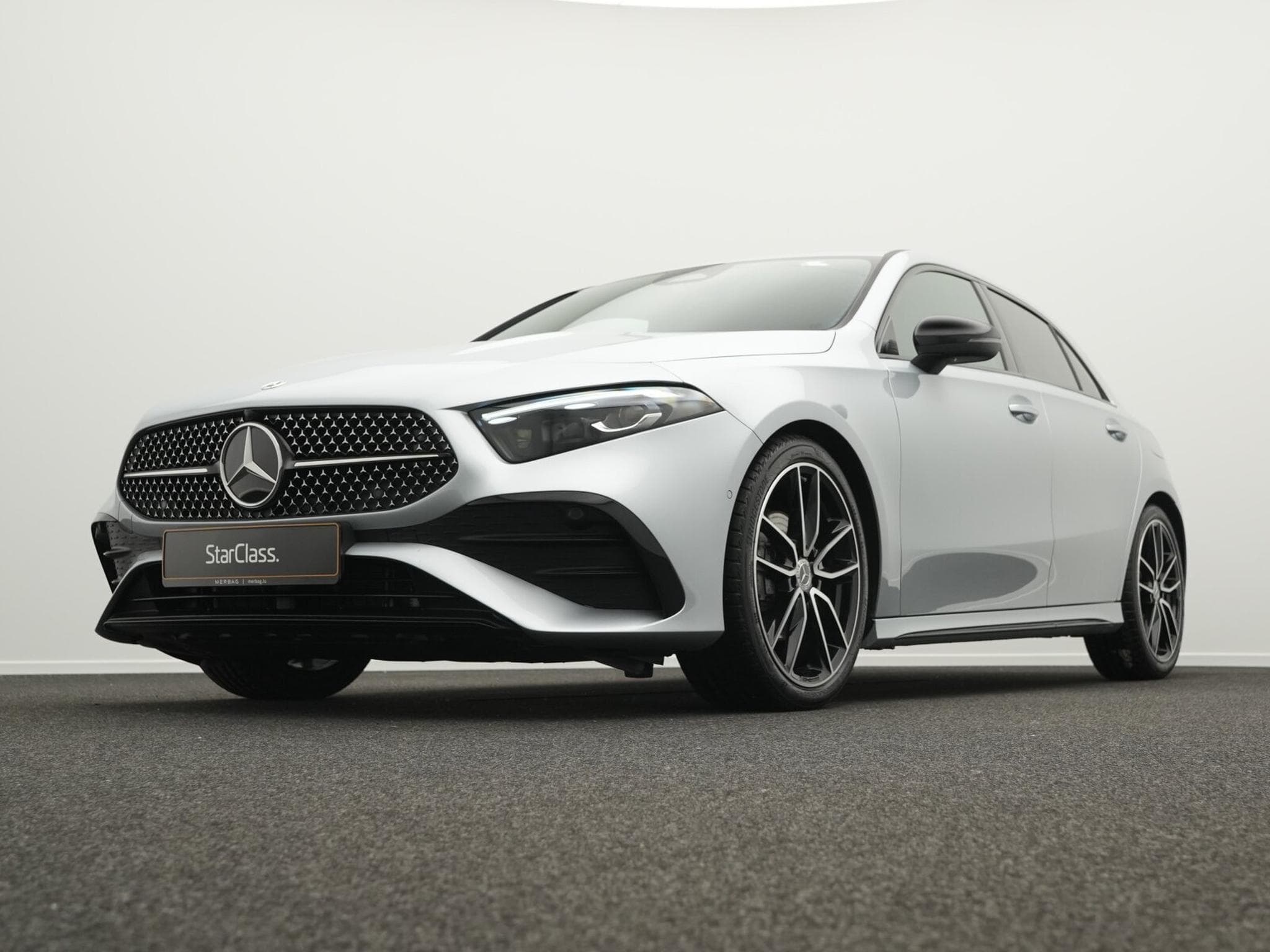 Mercedes A 200 MUlti+Kamera+Night+19"+Ambi (2025) - Photo 10