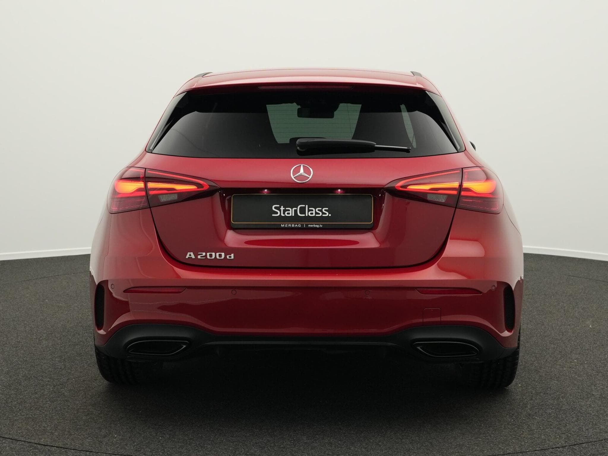 Mercedes A 200 d Multi+Kamera+Night+AHK+19" (2025) - Photo 4