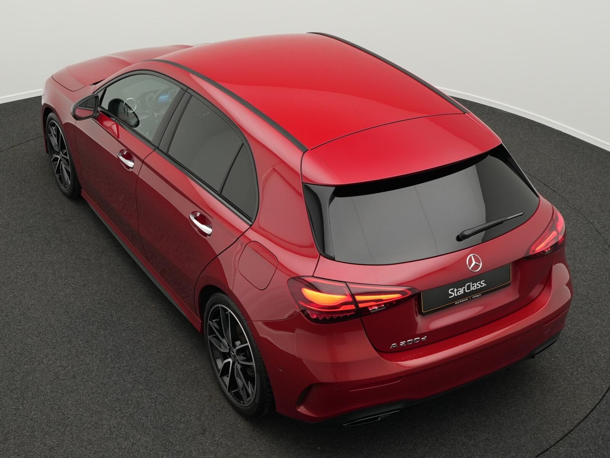 Mercedes A 200 d Multi+Kamera+Night+AHK+19" (2025) - Photo 13
