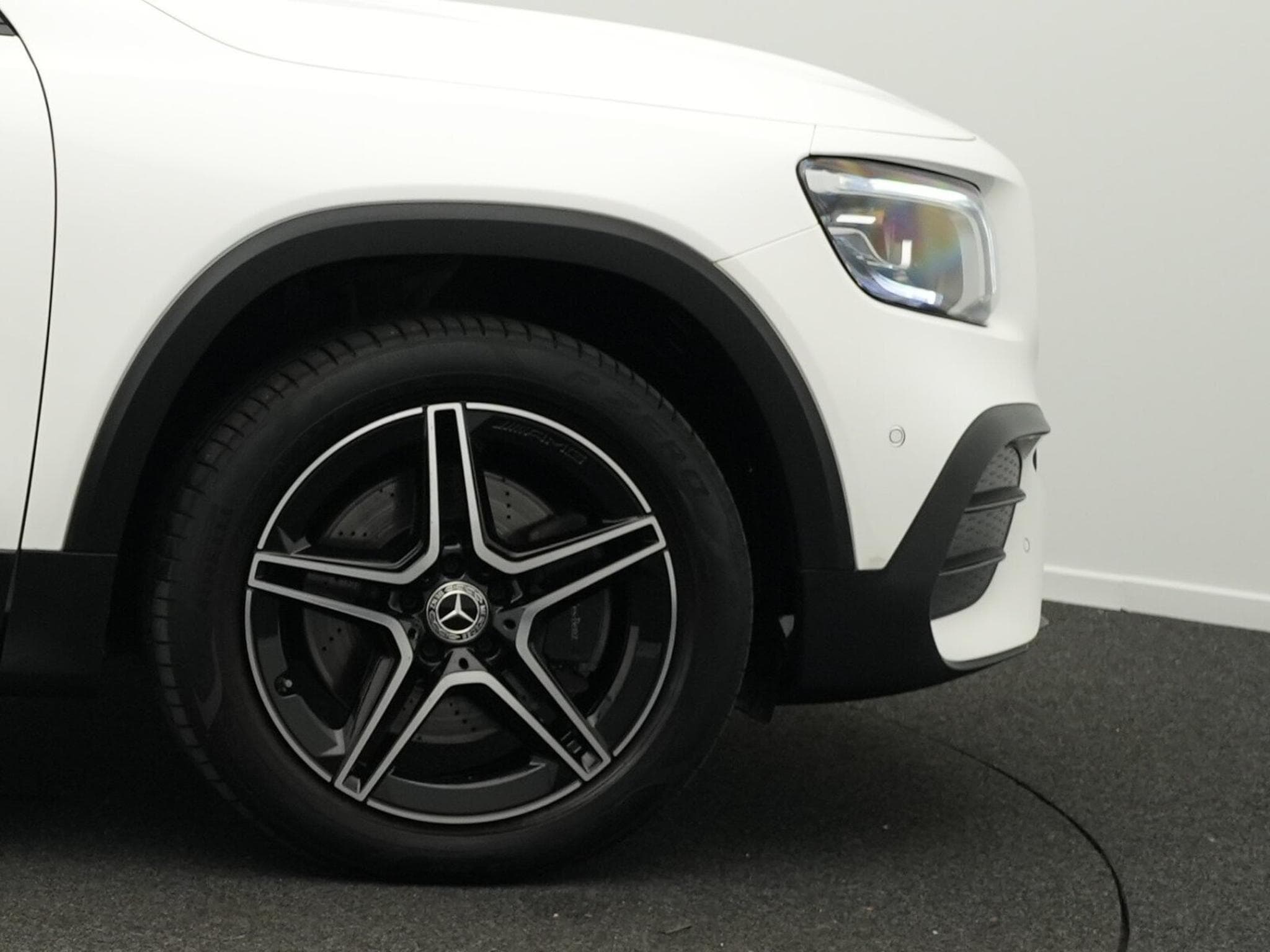 Mercedes GLB 220 d AMG-Line Multi+Pano+AHK+Night (2022) - Photo 8