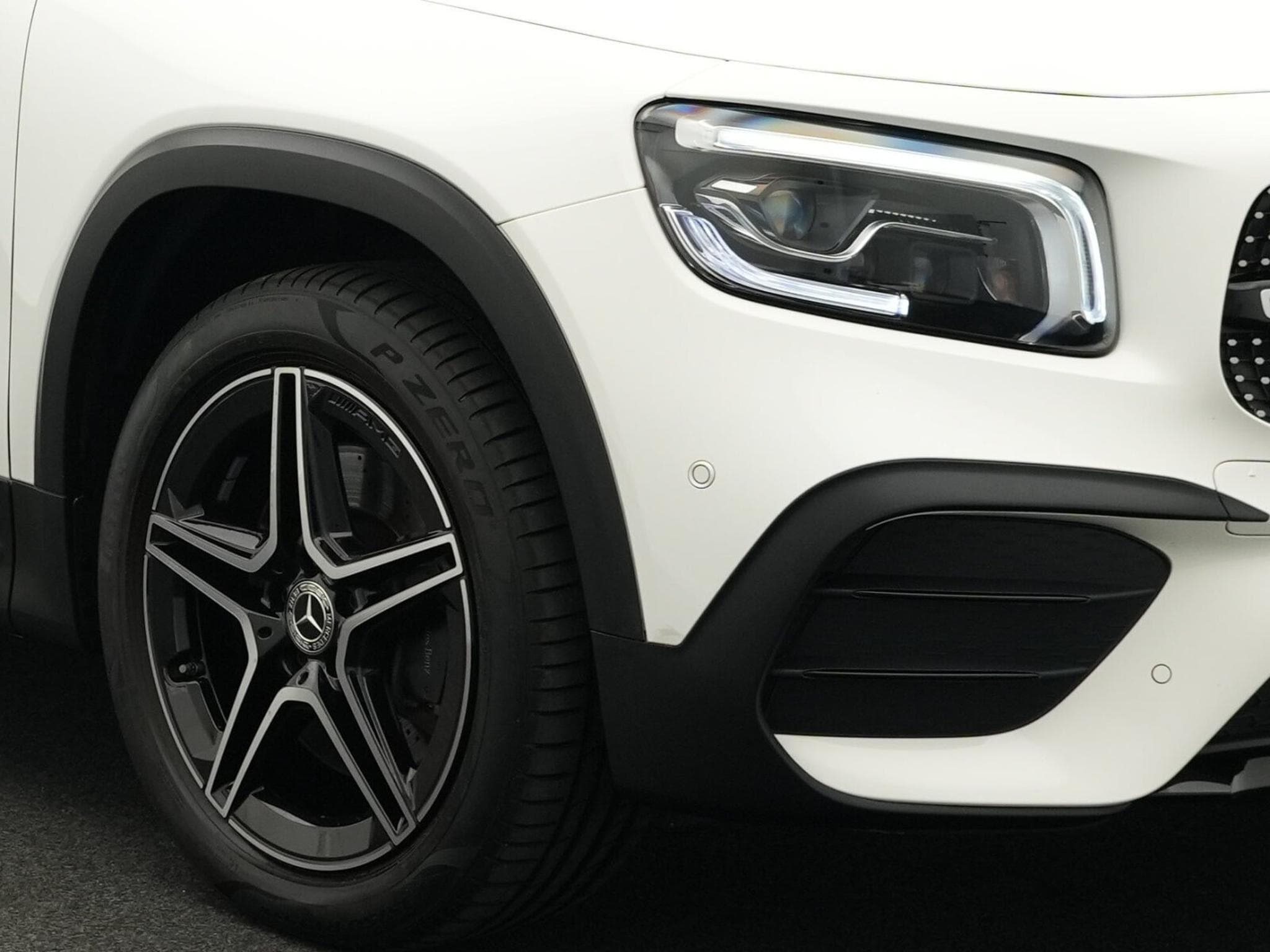 Mercedes GLB 220 d AMG-Line Multi+Pano+AHK+Night (2022) - Photo 9