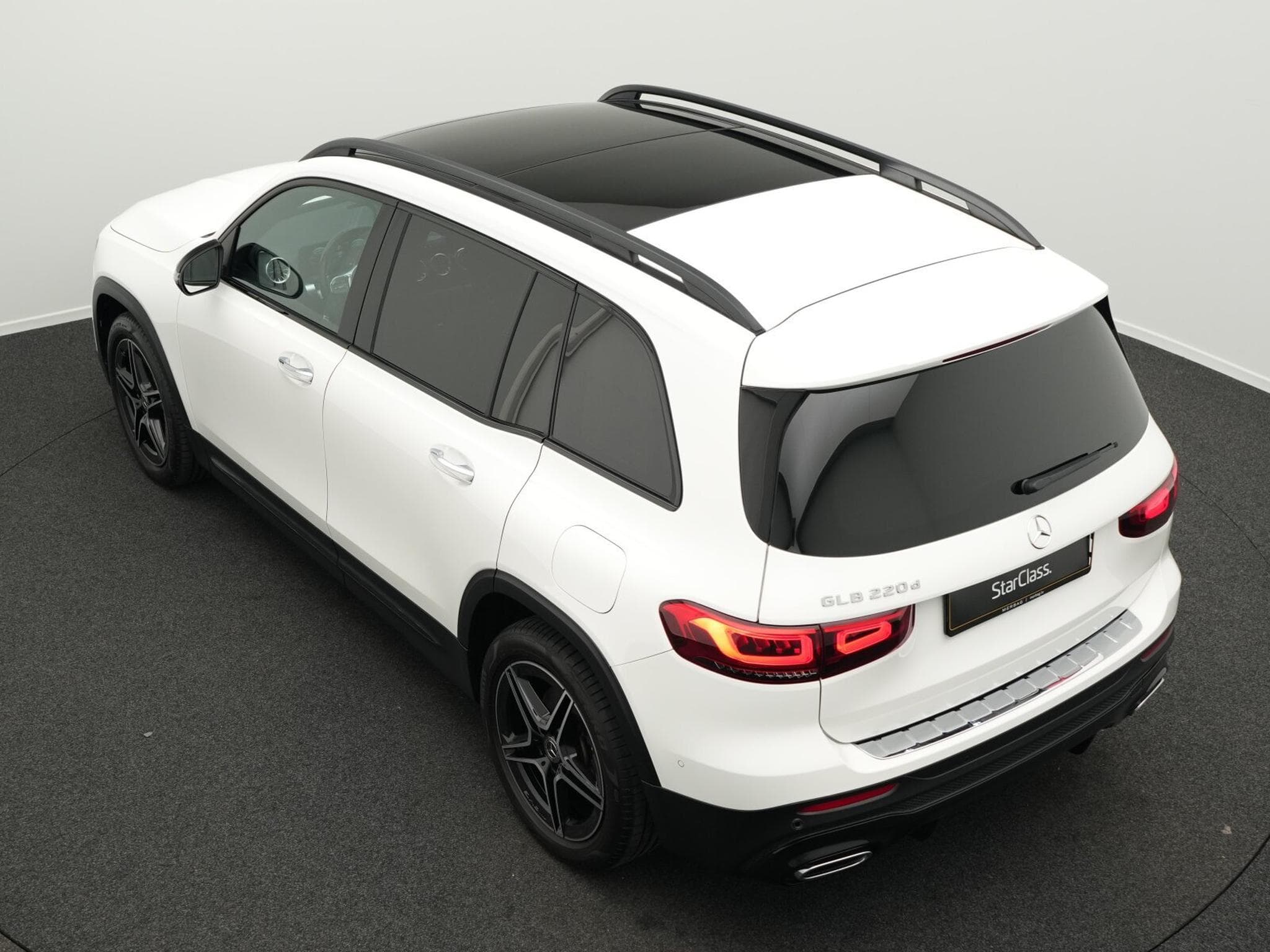 Mercedes GLB 220 d AMG-Line Multi+Pano+AHK+Night (2022) - Photo 13