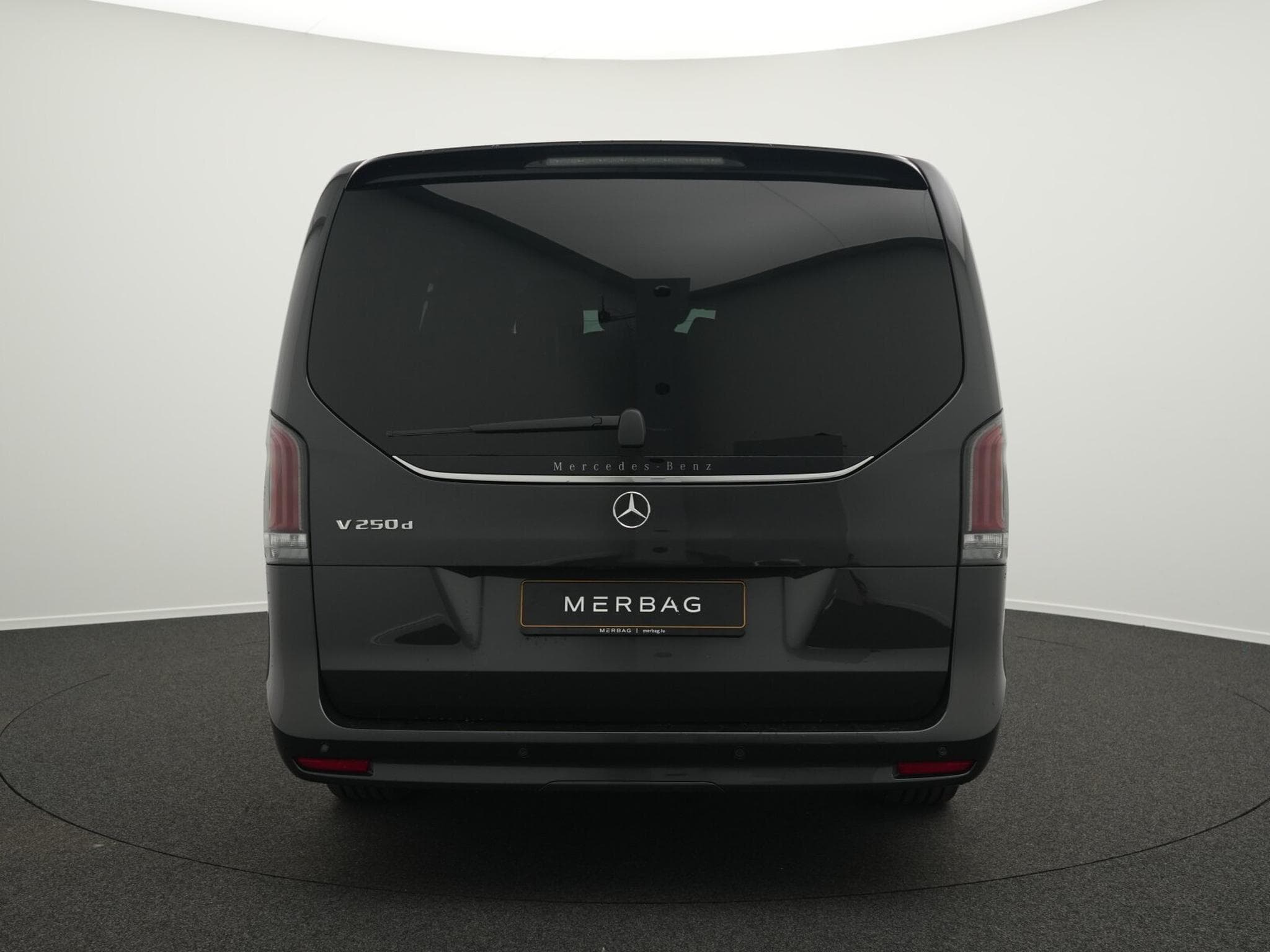 Mercedes V d STYLE Lang (2026) - Photo 4