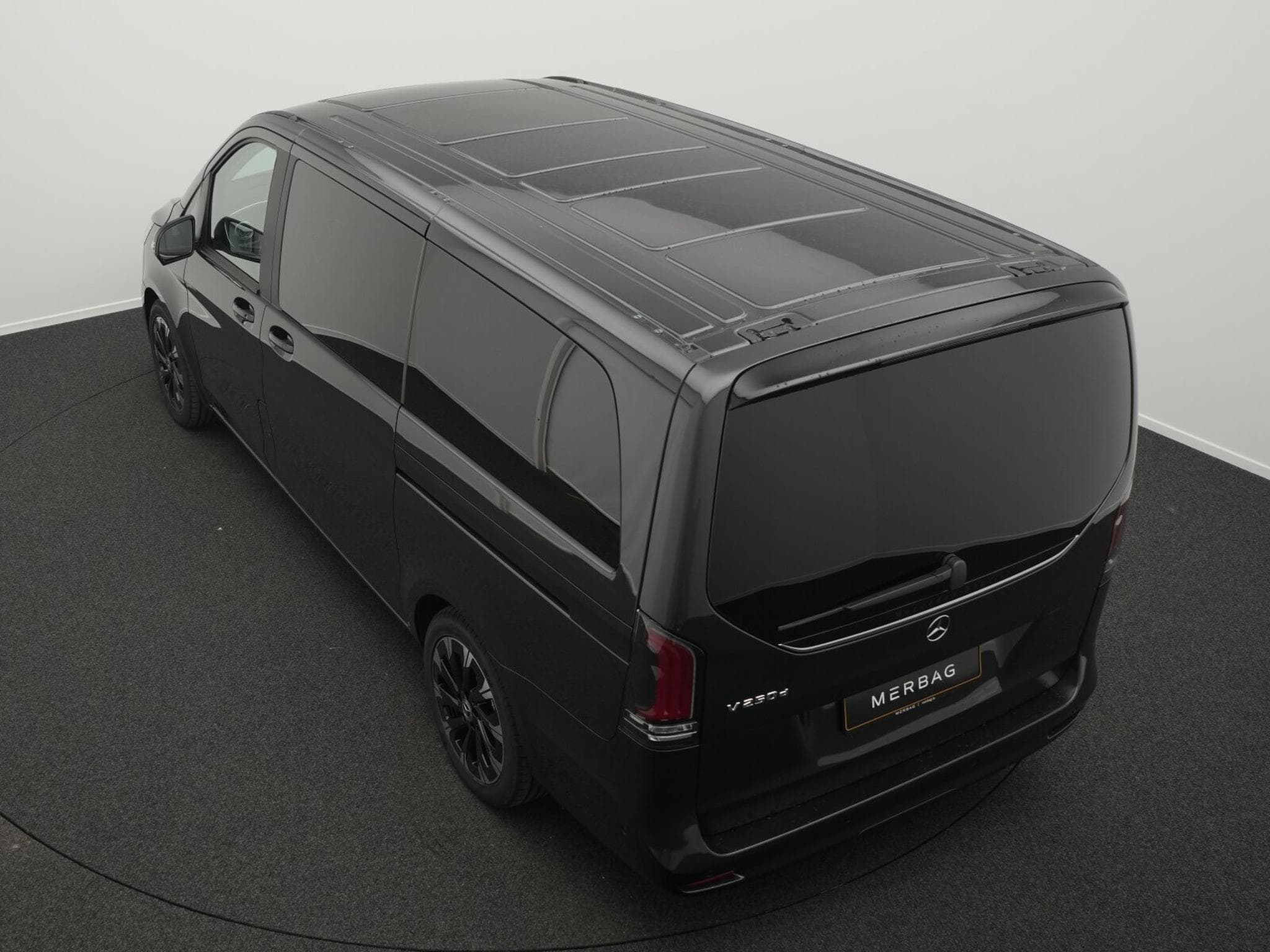 Mercedes V d STYLE Lang (2026) - Photo 11