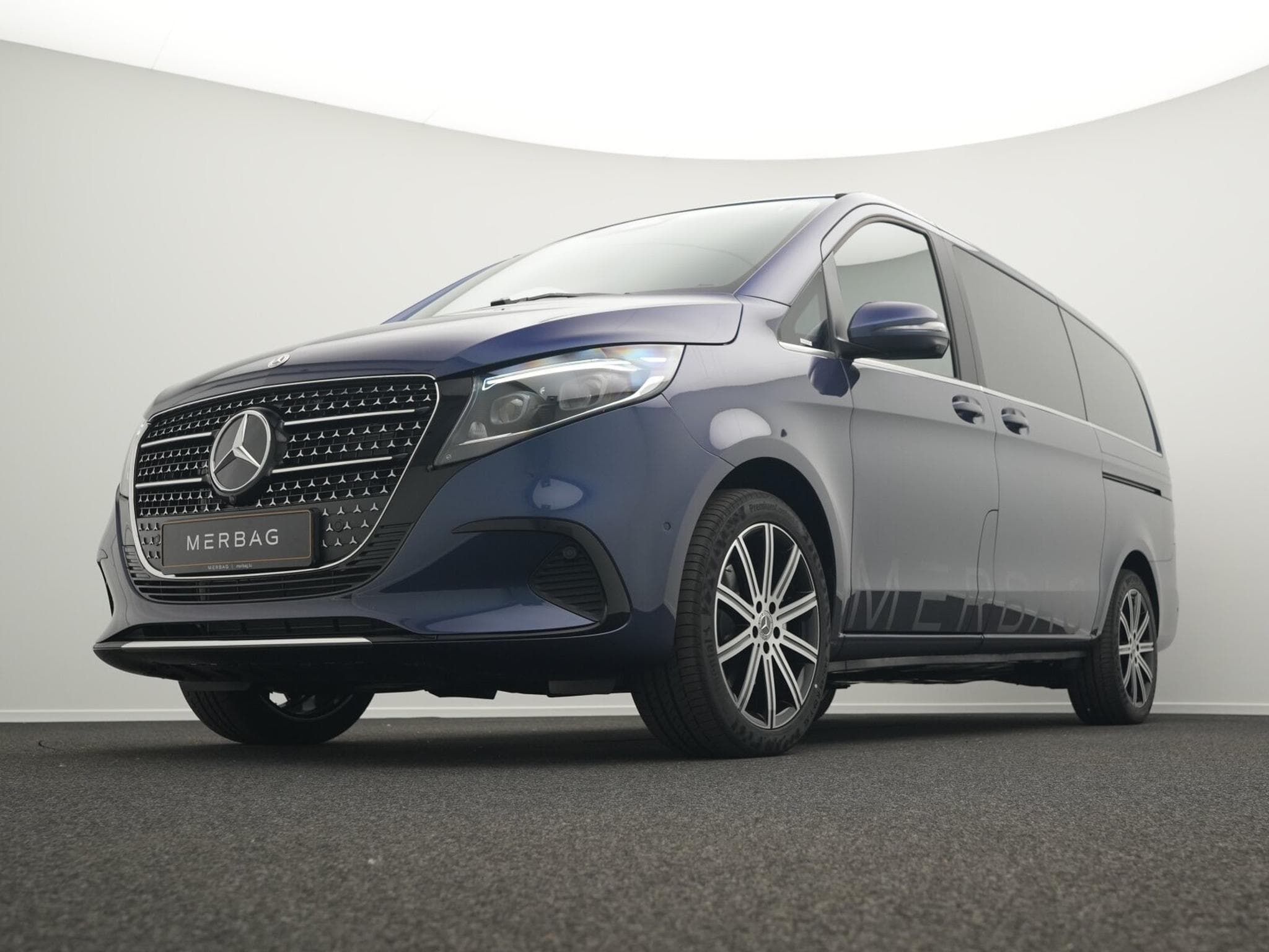 Mercedes V d 4MATIC AVANTGARDE Lang (2026) - Photo 8