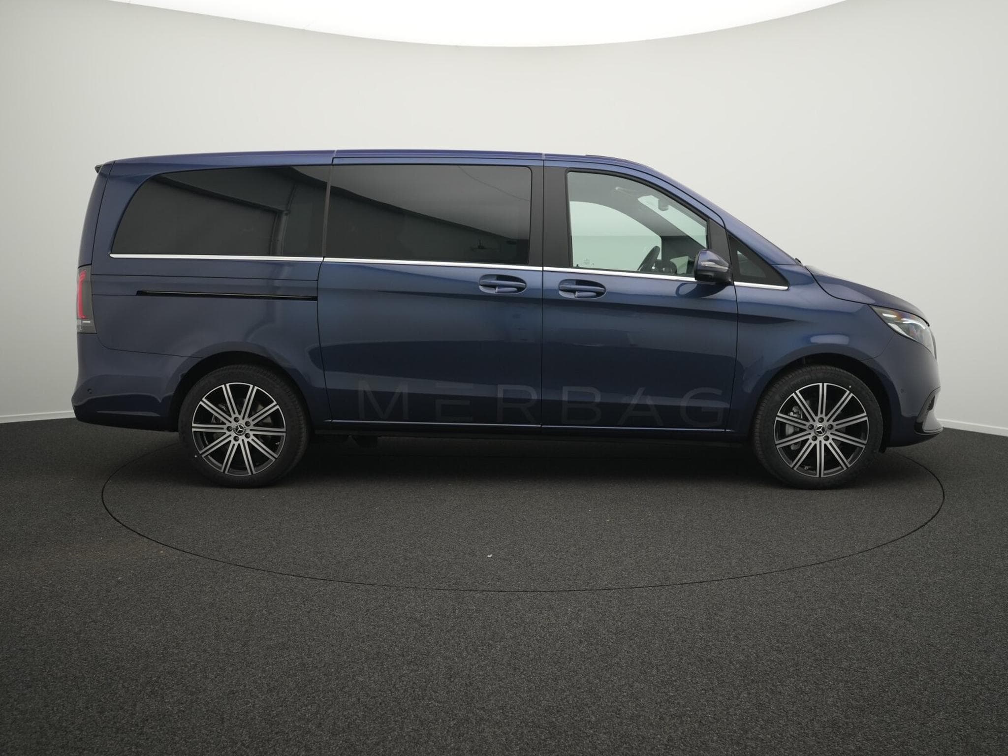 Mercedes V d 4MATIC AVANTGARDE Lang (2026) - Photo 5