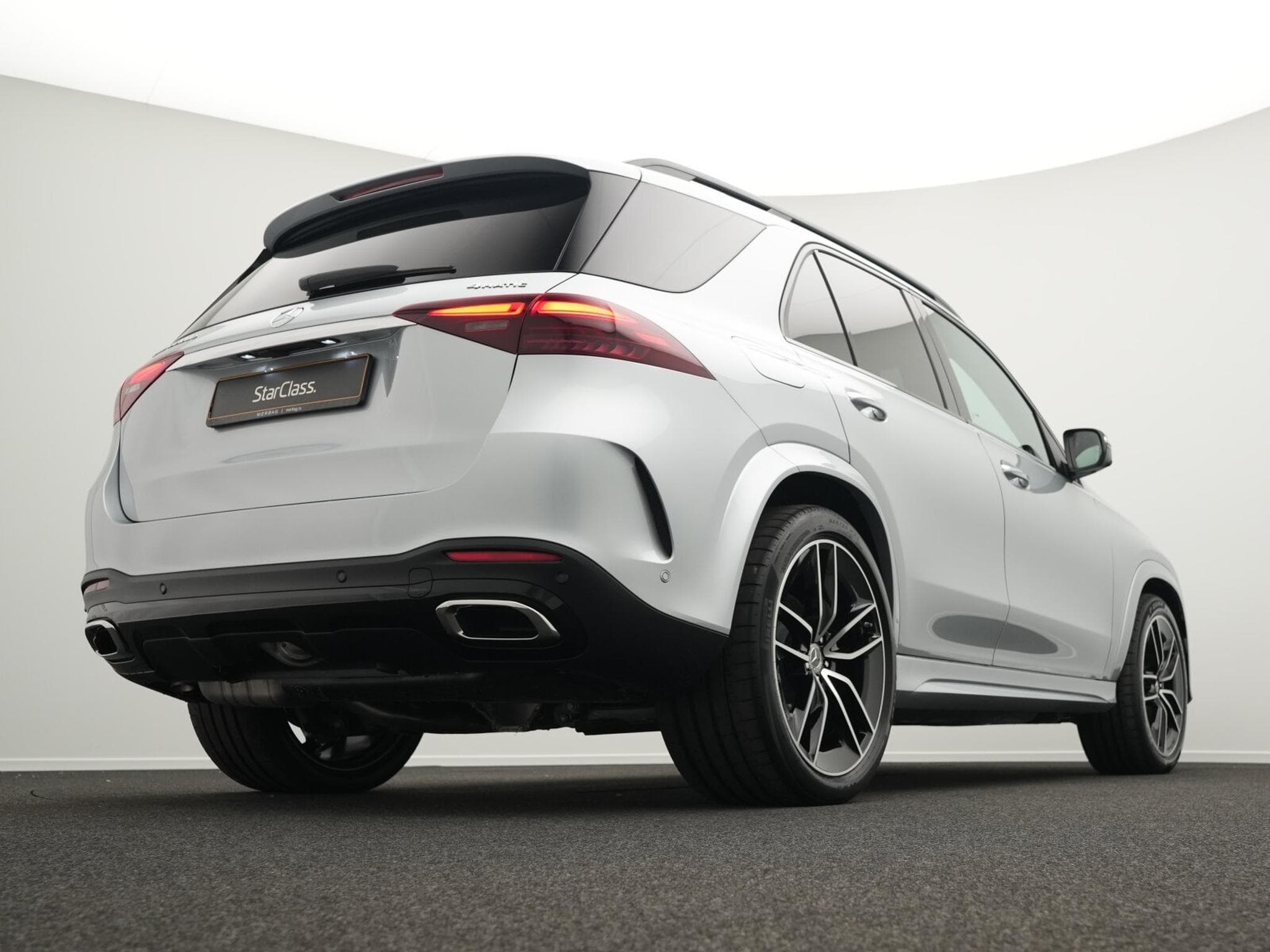 Mercedes GLE 350 de 4MATIC Pano+Multi+22"+Memo+Burm (2026) - Photo 11
