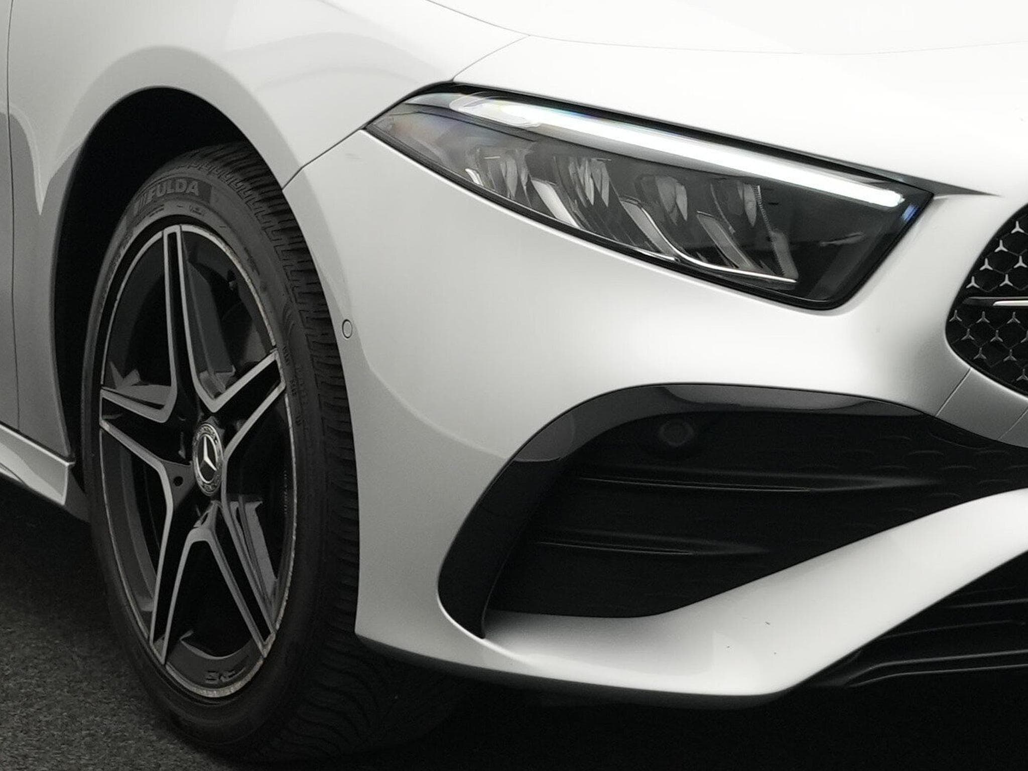 Mercedes A 250 e AMG-Line LED+Pano+Night+Keyless (2024) - Photo 9