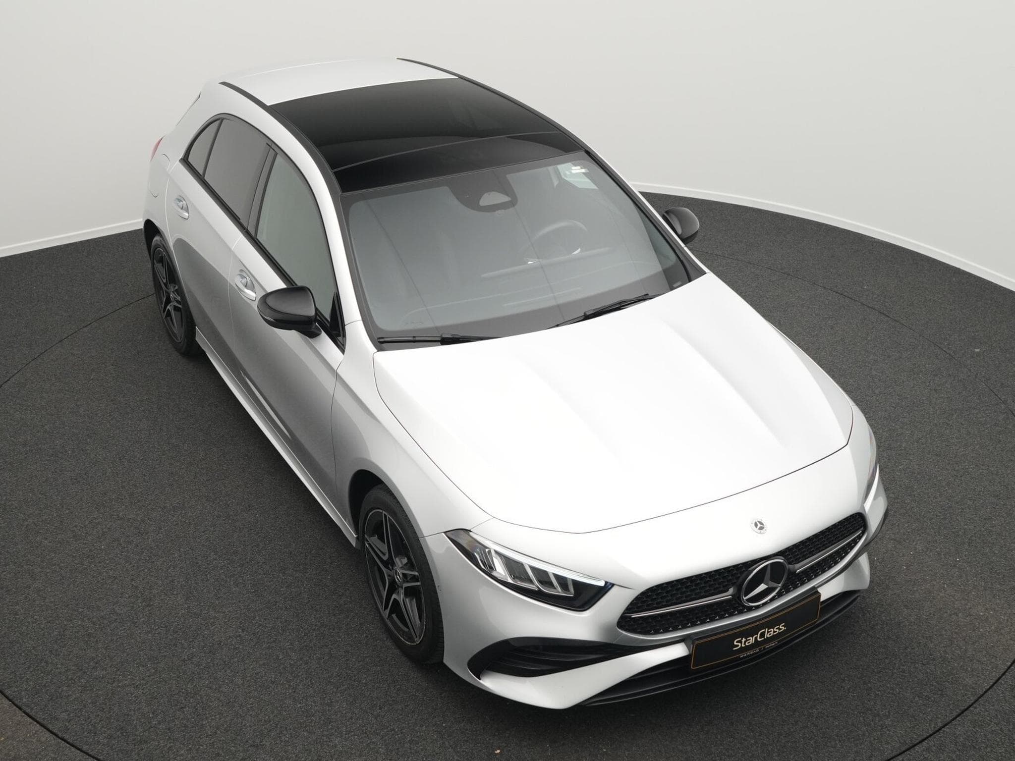 Mercedes A 250 e AMG-Line LED+Pano+Night+Keyless (2024) - Photo 12