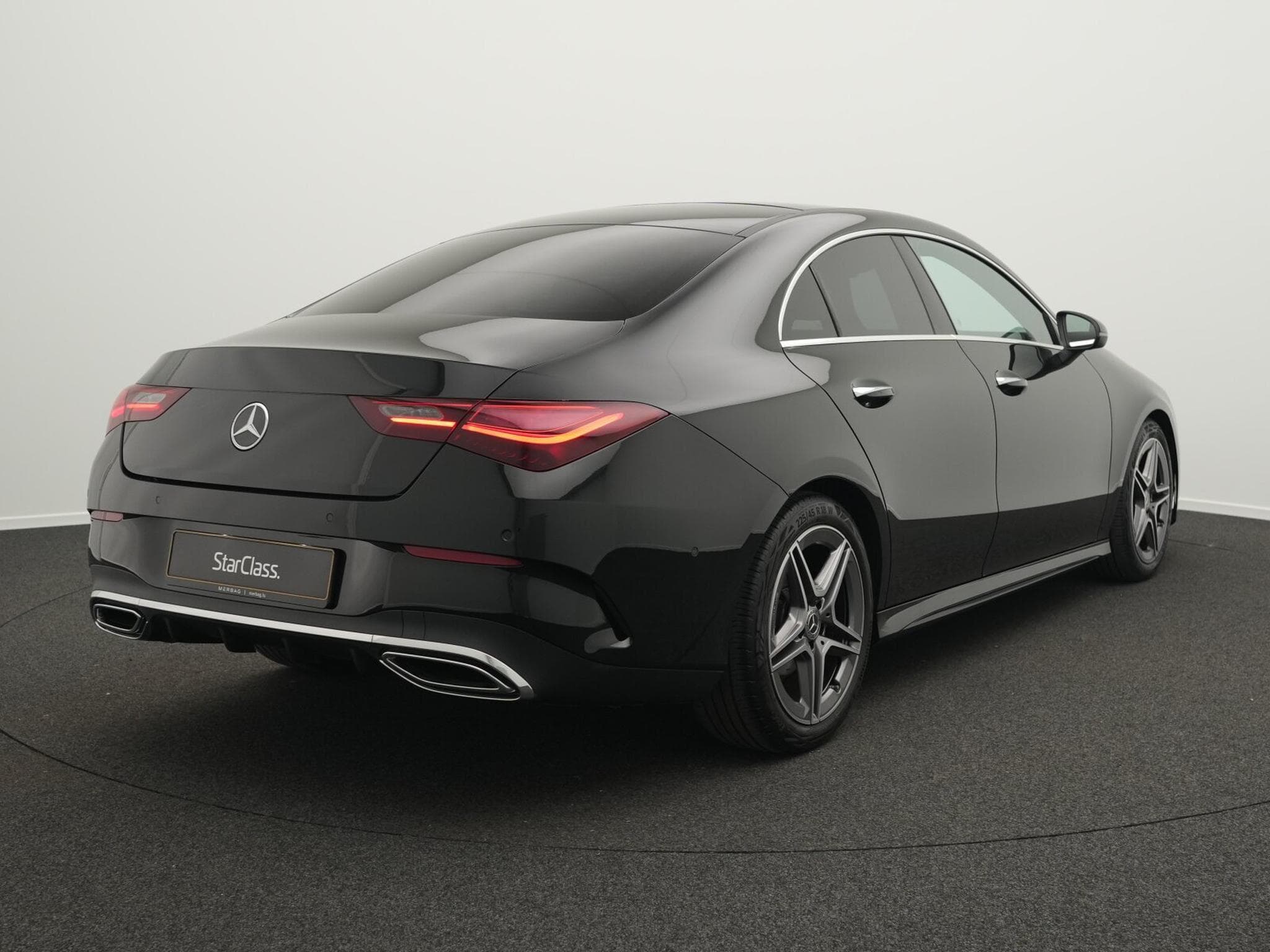 Mercedes CLA 180 AMG-Line Cpe Multi+Pano+AHK+MBUX+Apple (2025) - Photo 3