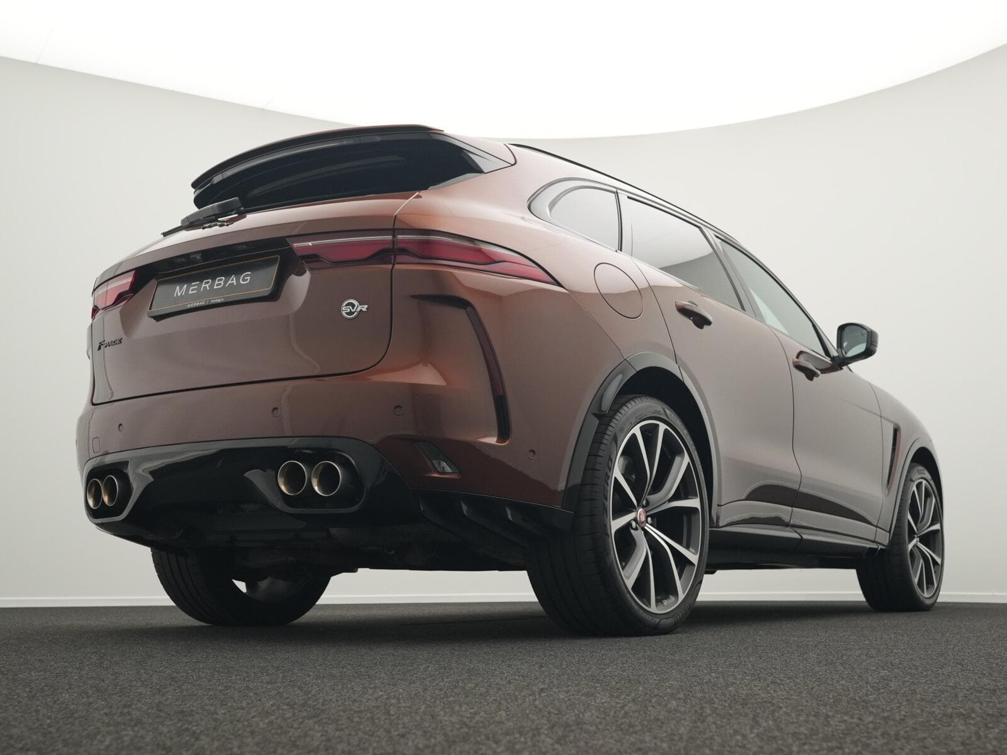 Jaguar F-Pace F-PACE P550 SVR AWD (EURO 6d) (2023) - Photo 11