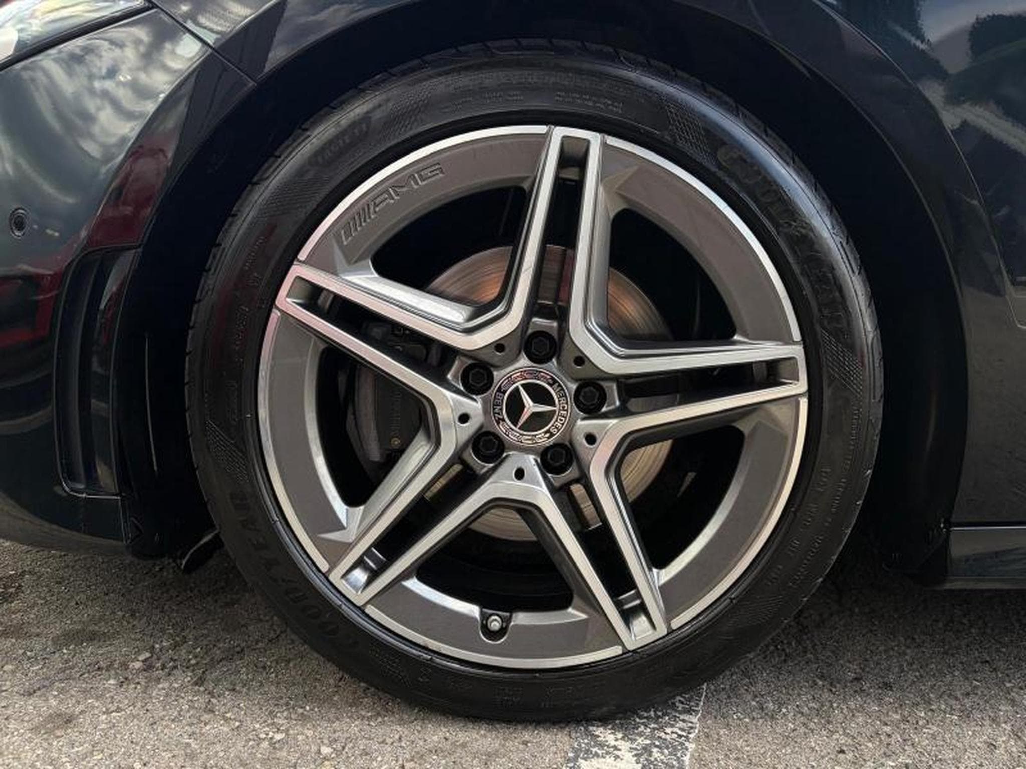 Mercedes A 180 d amg line 1.5 116ch/Toit ouvrant/Camera (2019) - Foto 5