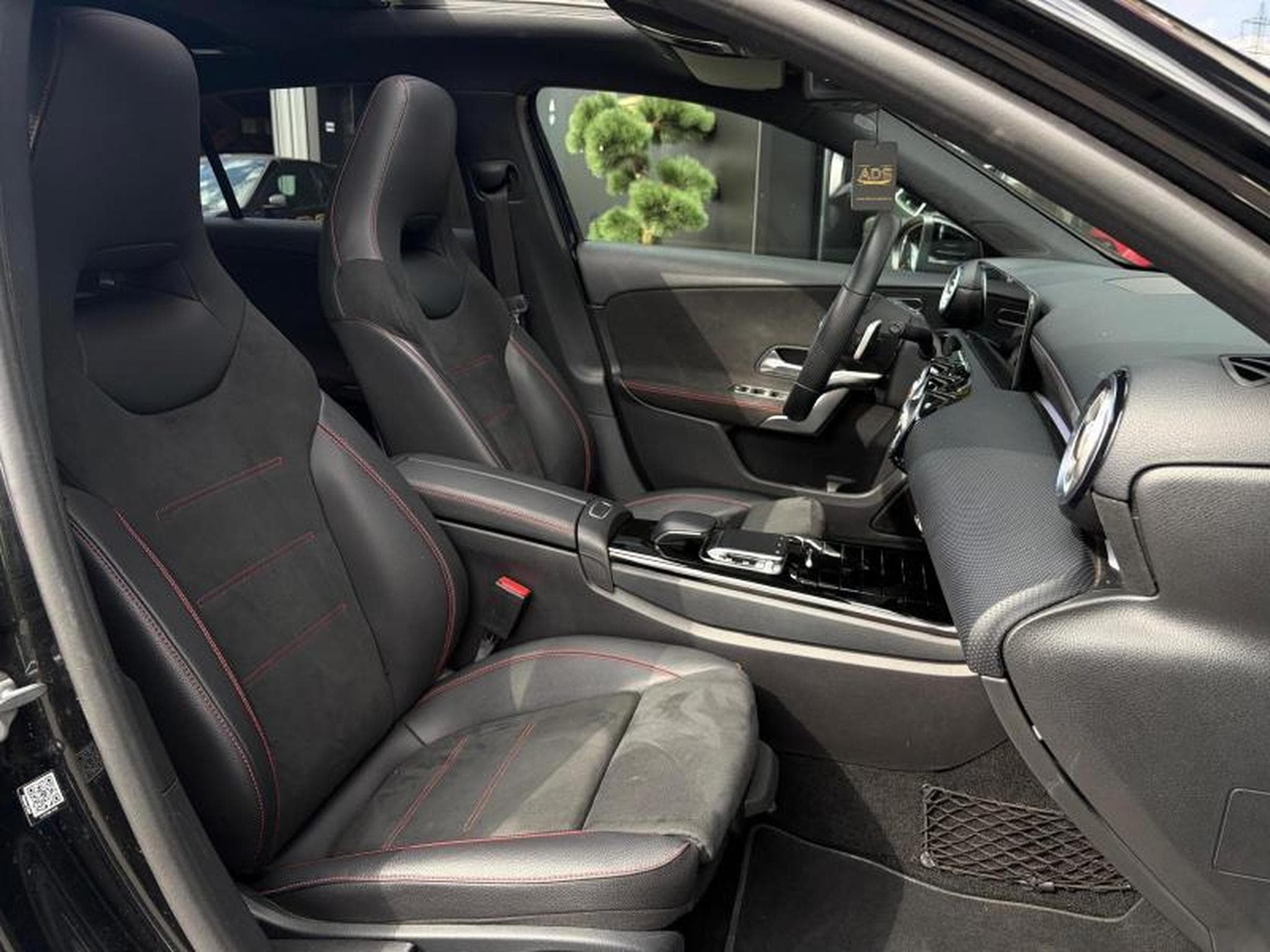 Mercedes A 180 d amg line 1.5 116ch/Toit ouvrant/Camera (2019) - Foto 9