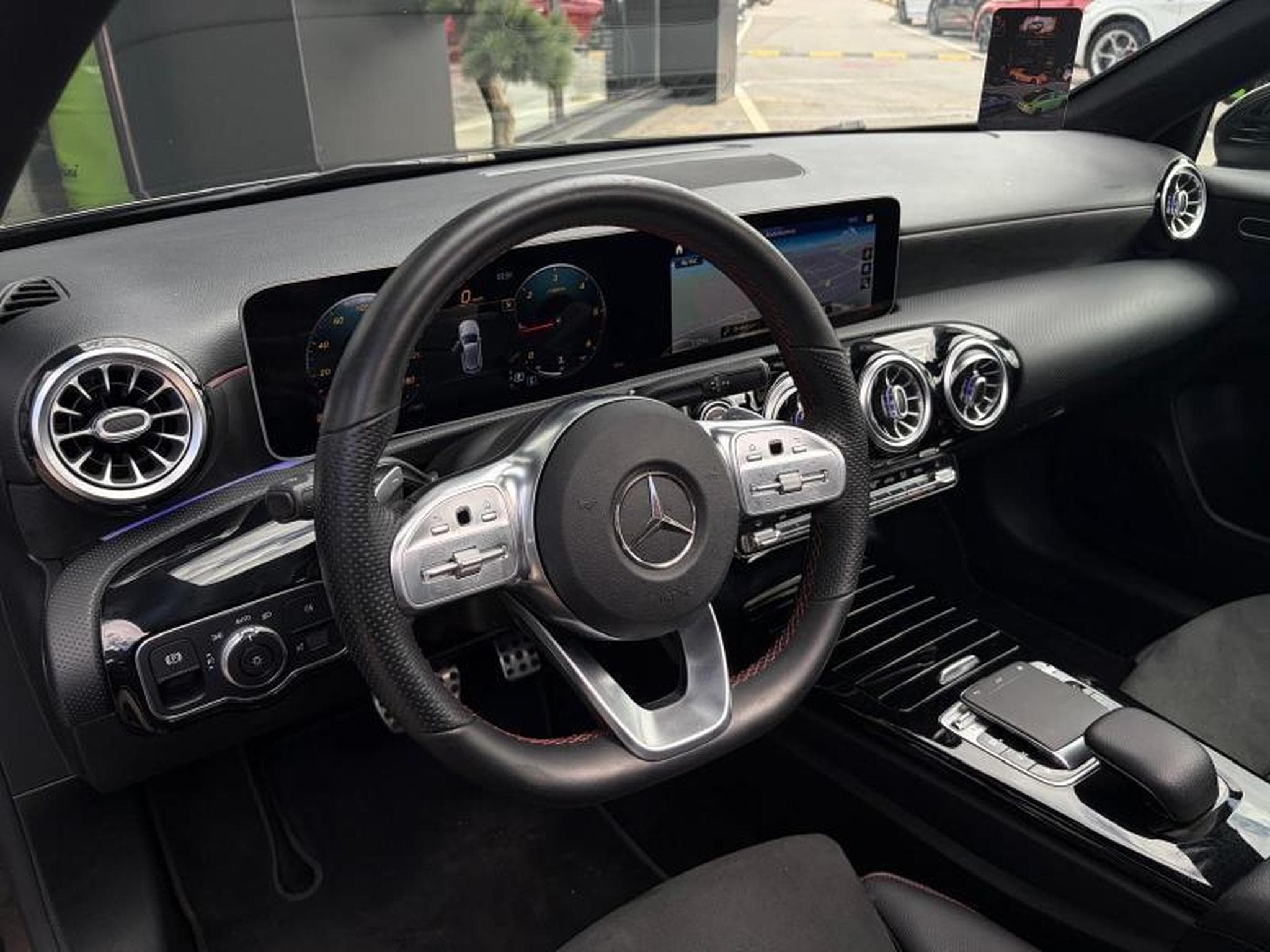 Mercedes A 180 d amg line 1.5 116ch/Toit ouvrant/Camera (2019) - Foto 7