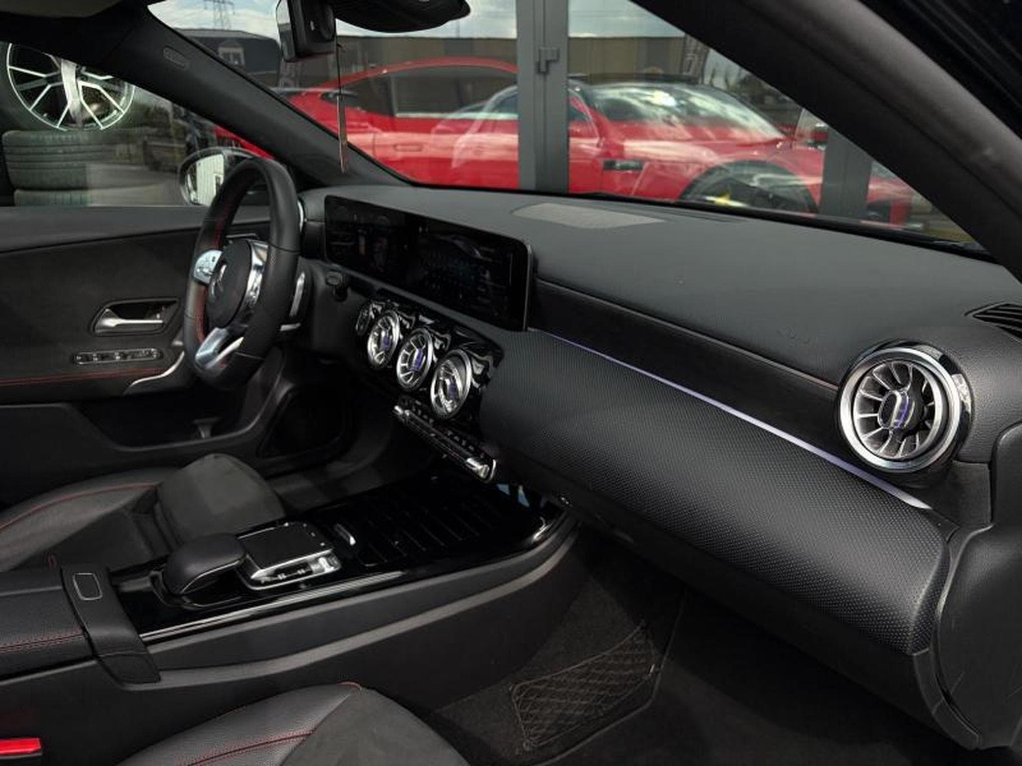 Mercedes A 180 d amg line 1.5 116ch/Toit ouvrant/Camera (2019) - Foto 12