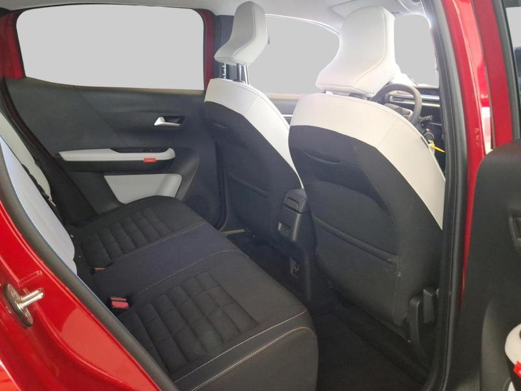 Citroen C3 Aircross & ë- Max (2025) - Photo 10