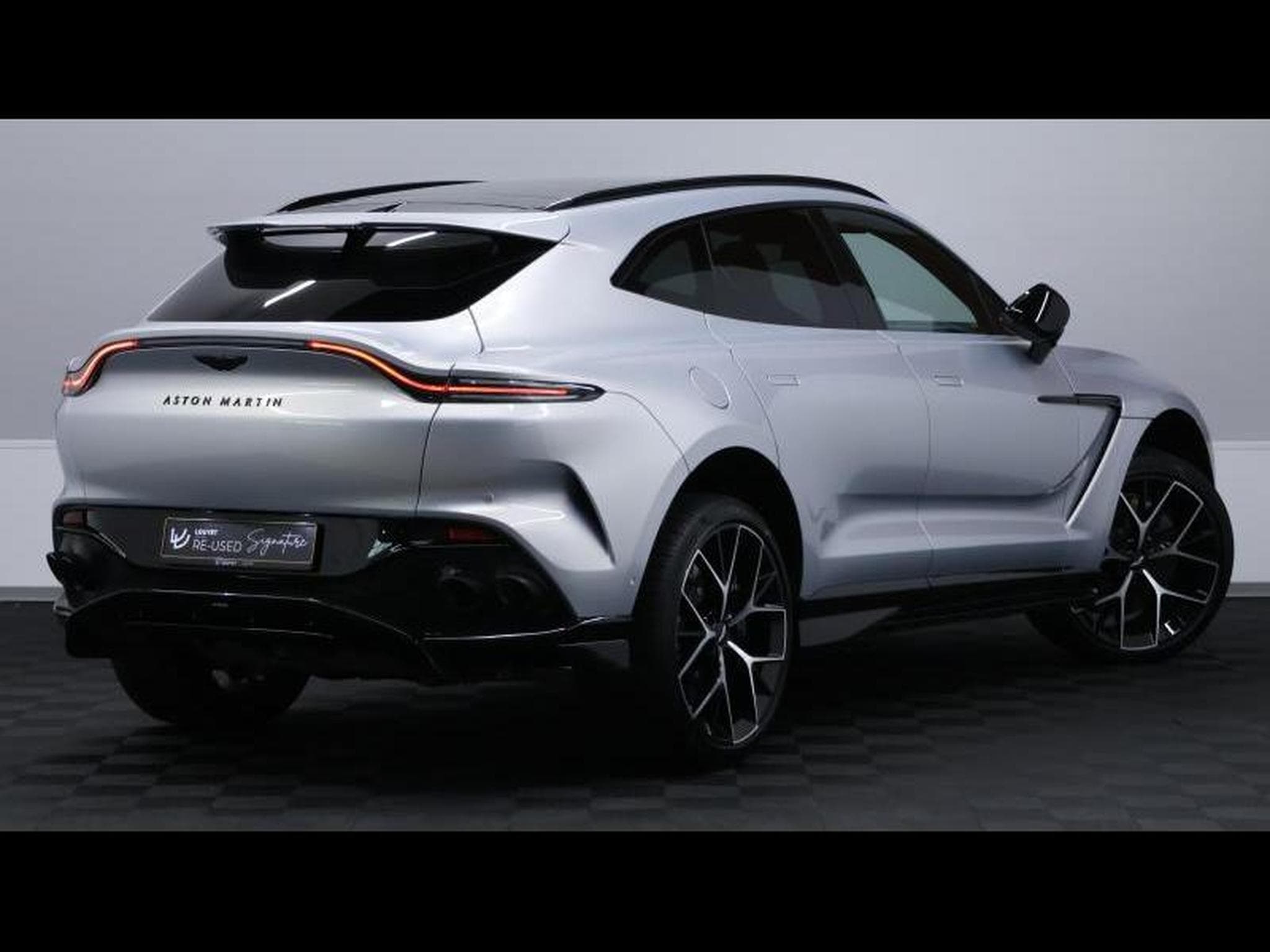 Aston-Martin DBX 707 V8 *Lightning Silver (2025) - Foto 5