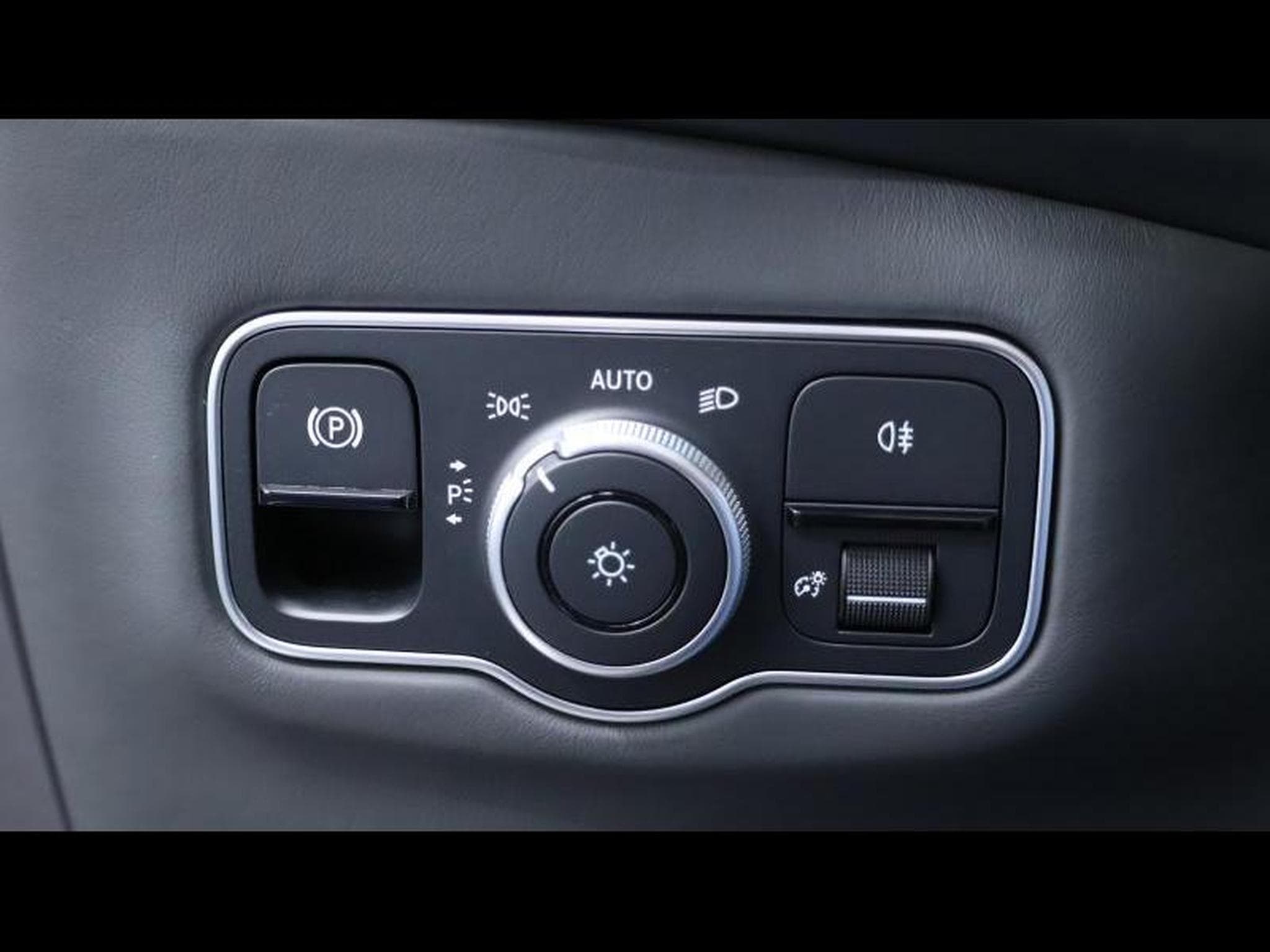 Aston-Martin DBX 707 V8 *Lightning Silver (2025) - Foto 30