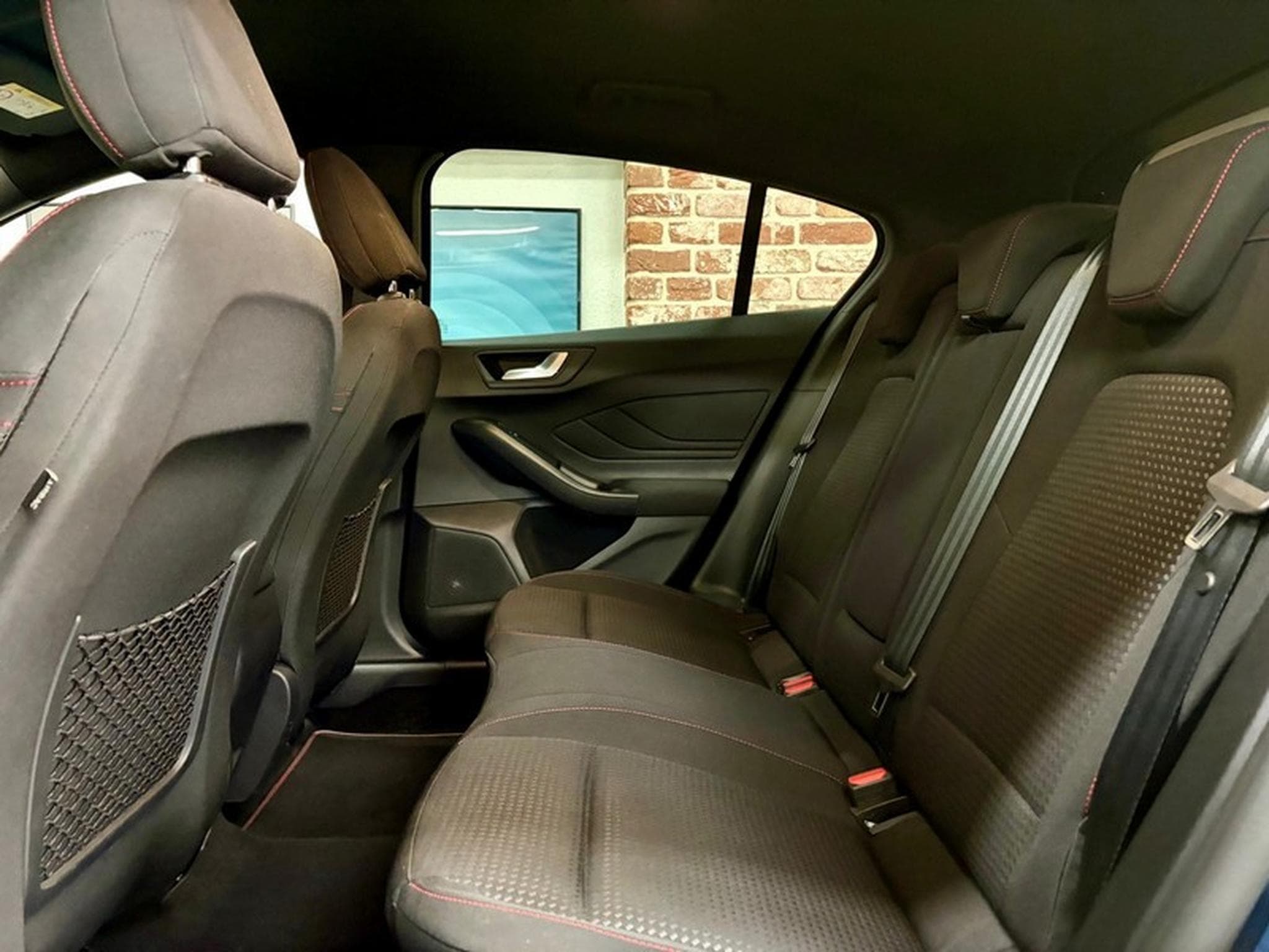 Ford Focus Focus 1.0 EcoBoost 155cv Auto ST-LINE X (2024) - Photo 6