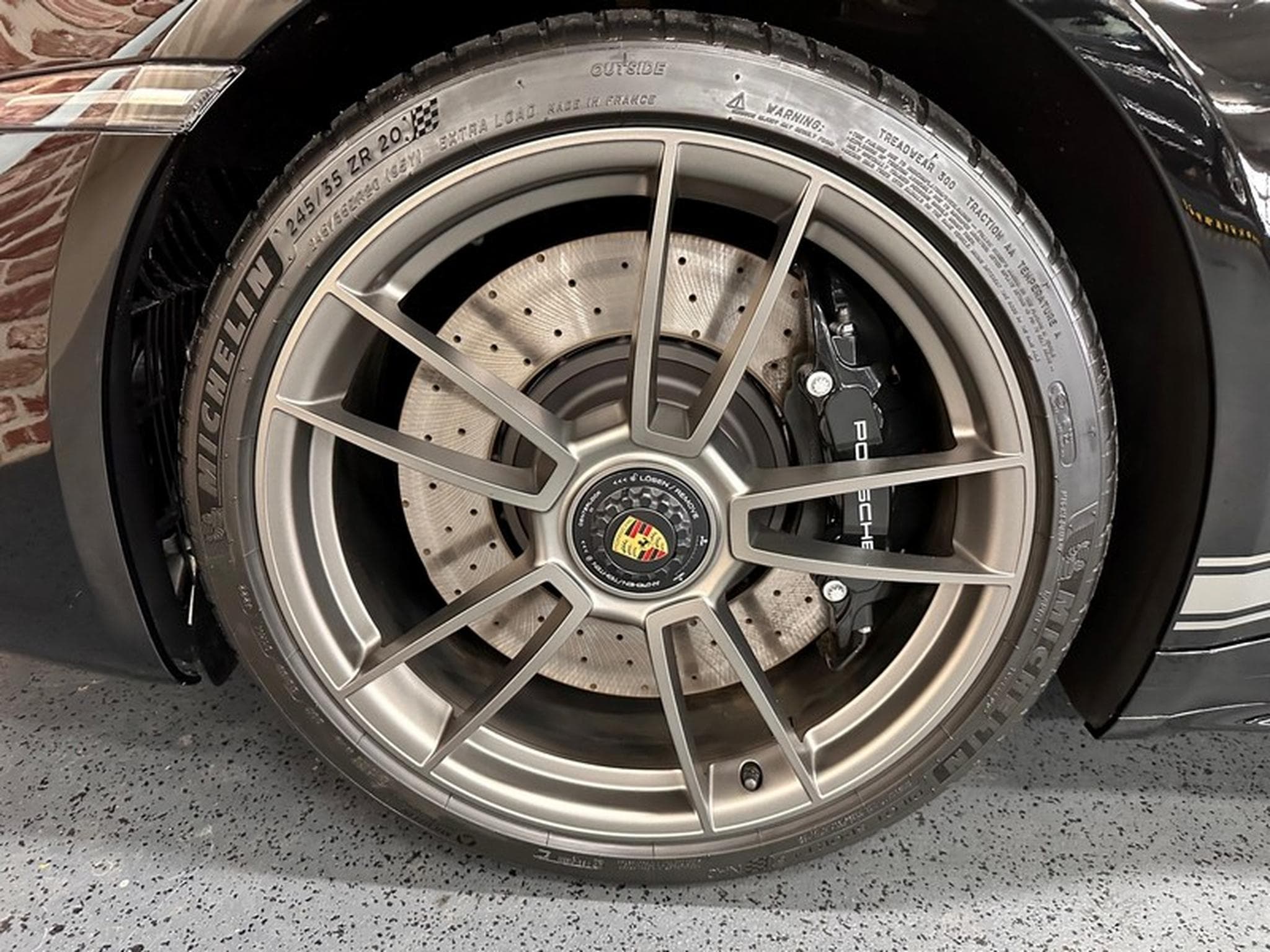 Porsche 911 992 Targa 4 GTS 3.0 480cv PDK 50 Years 171/750 (2023) - Photo 3