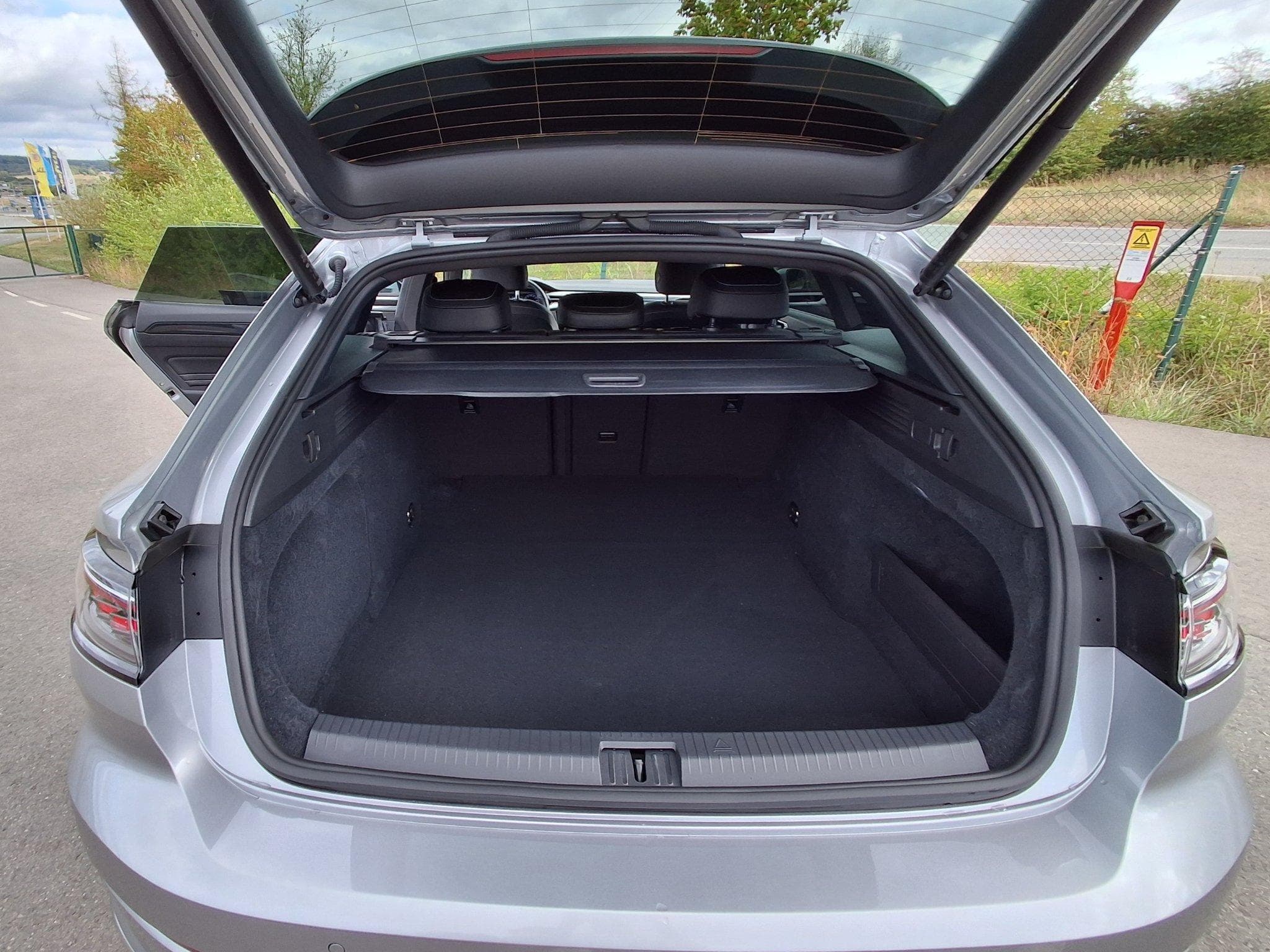 VW Arteon R-line (2024) - Foto 13