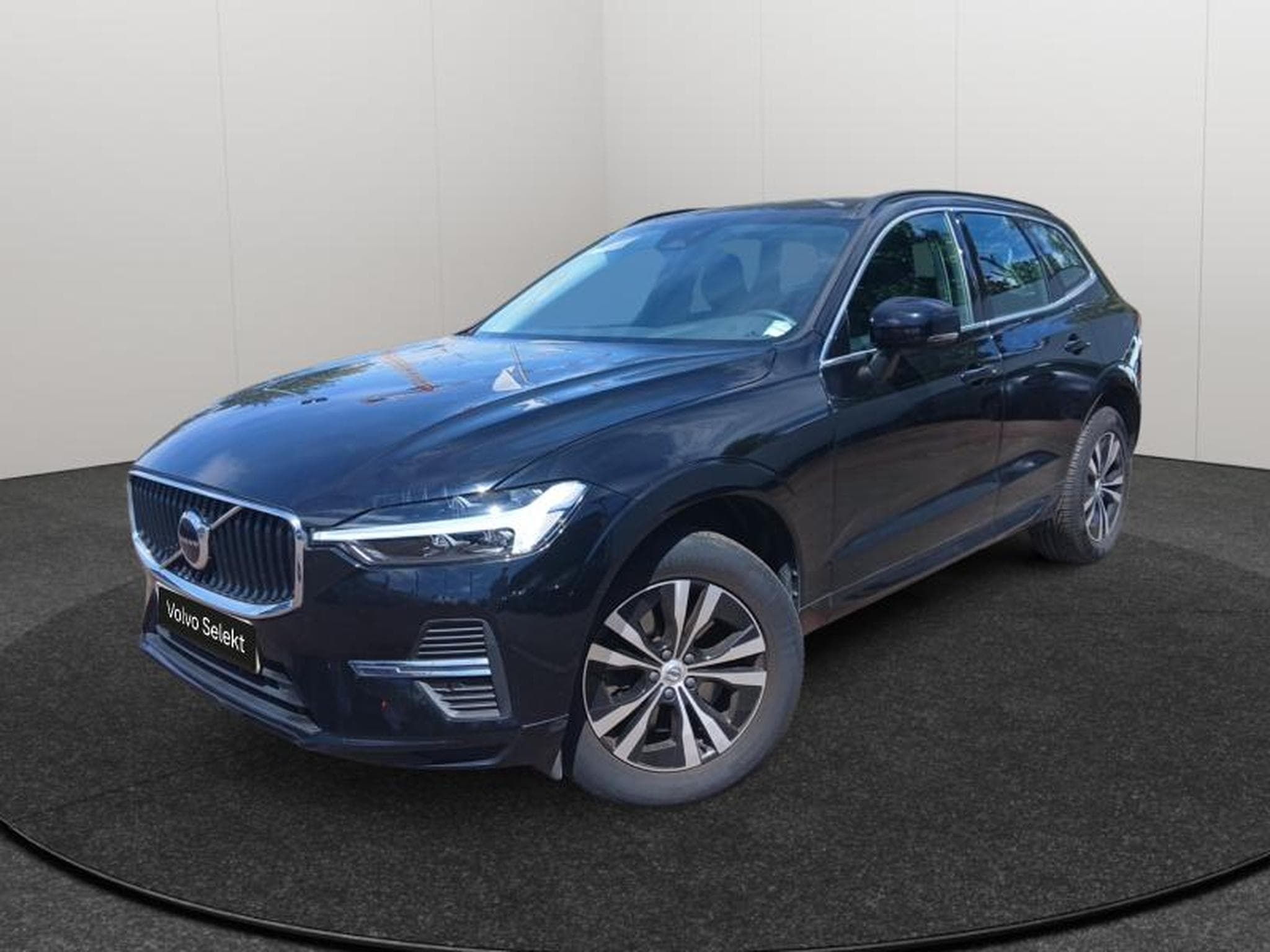 Volvo XC60 B4 AWD Core / Diesel (2022) - Foto 1