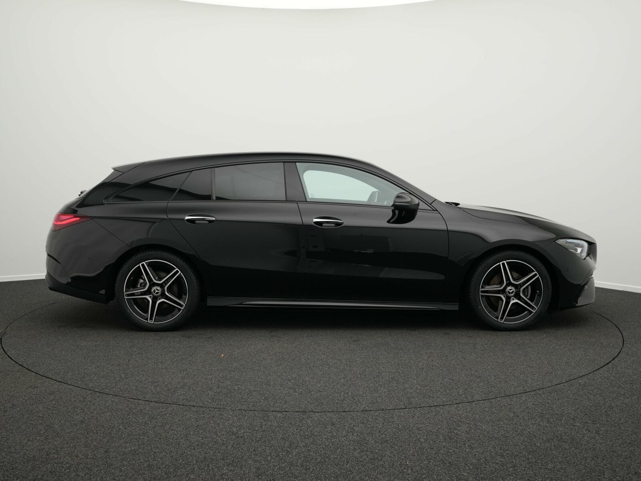 Mercedes CLA 180 CLA 180 d Shooting Brake verfügbar ab 10.000 km (2026) - Photo 5