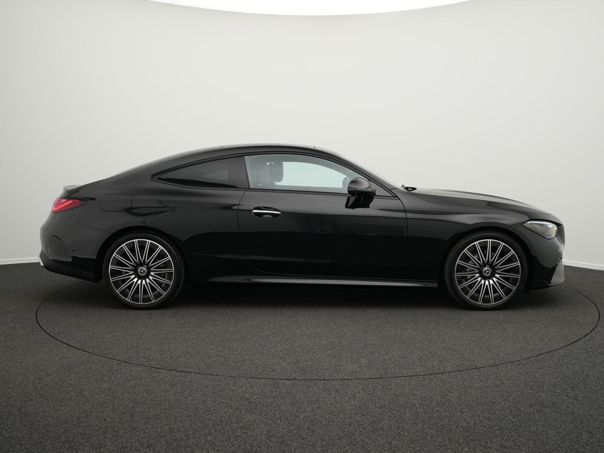 Mercedes CLE 300 4MATIC Coupé (2026) - Photo 5