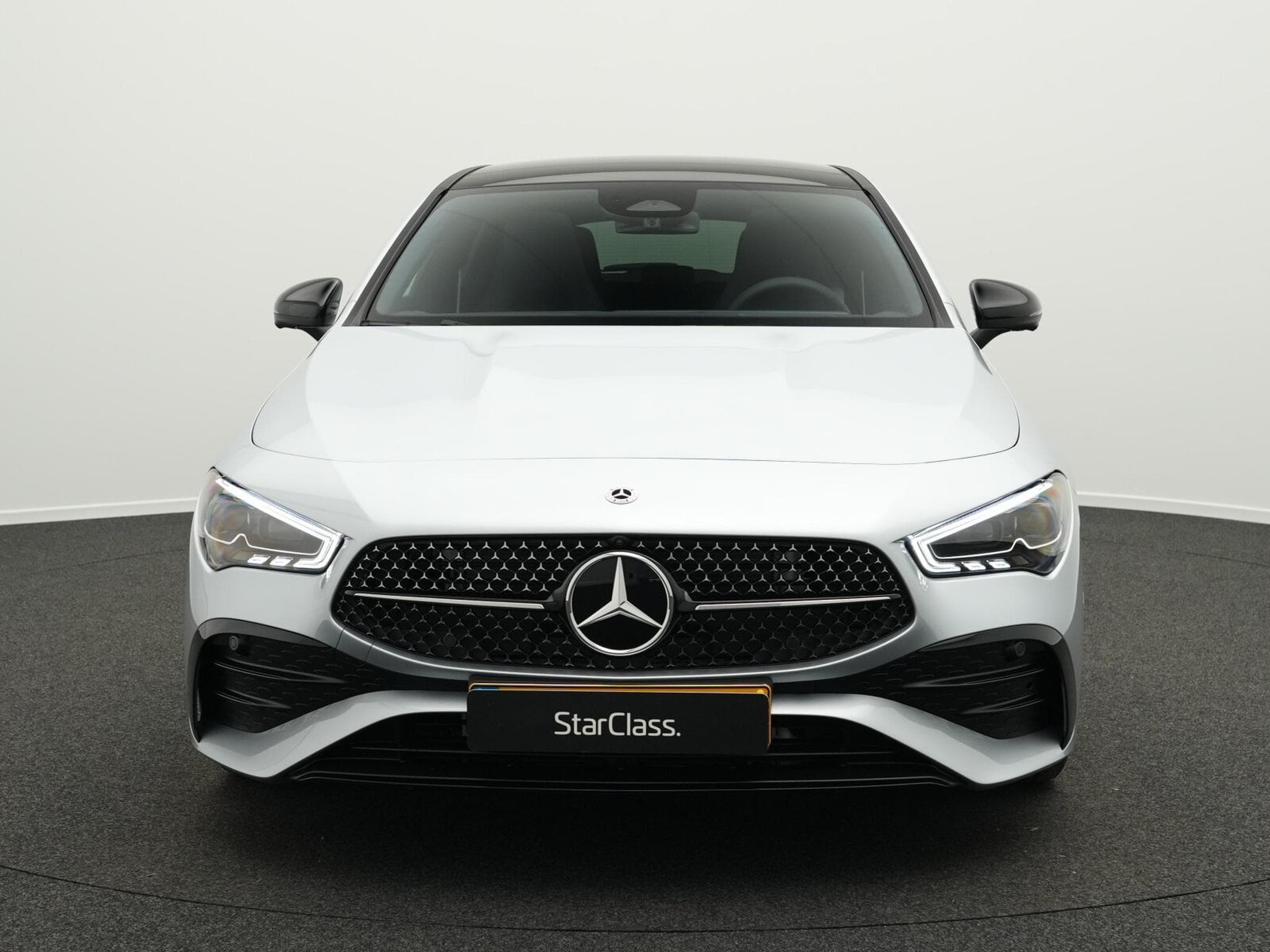 Mercedes CLA 180 AMG-Line Premium Plus (2026) - Photo 2